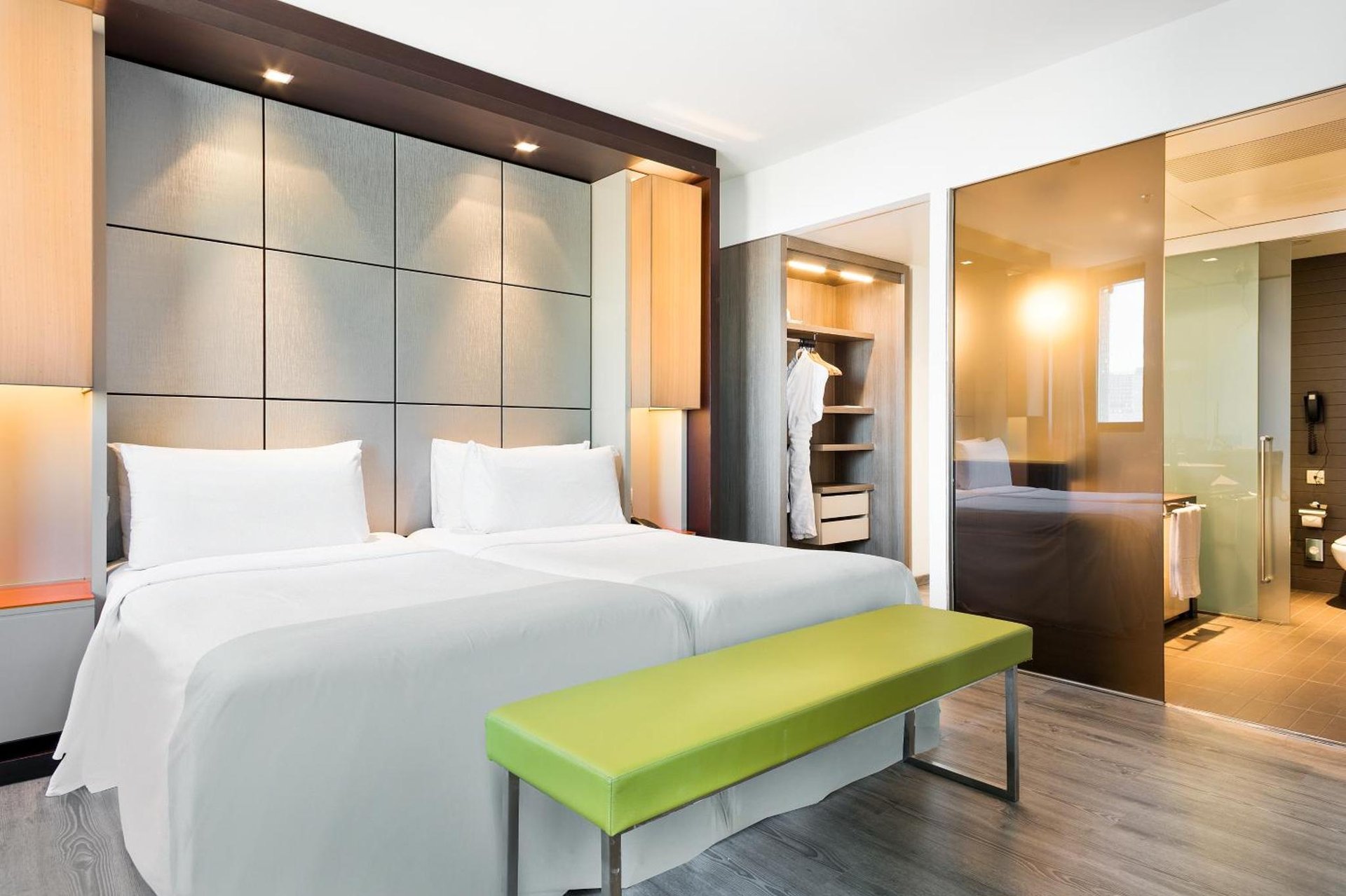Hotel Barcelona Condal Mar Affiliated by Meliá photo 3