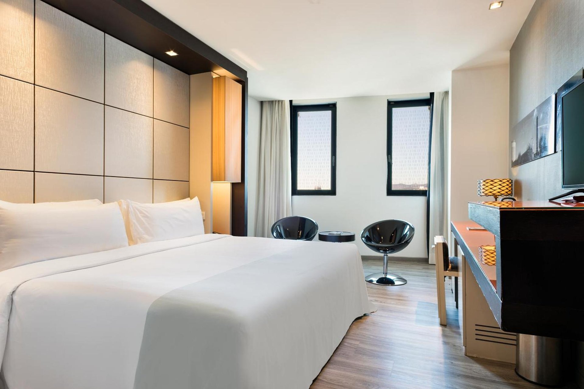Hotel Barcelona Condal Mar Affiliated by Meliá photo 4