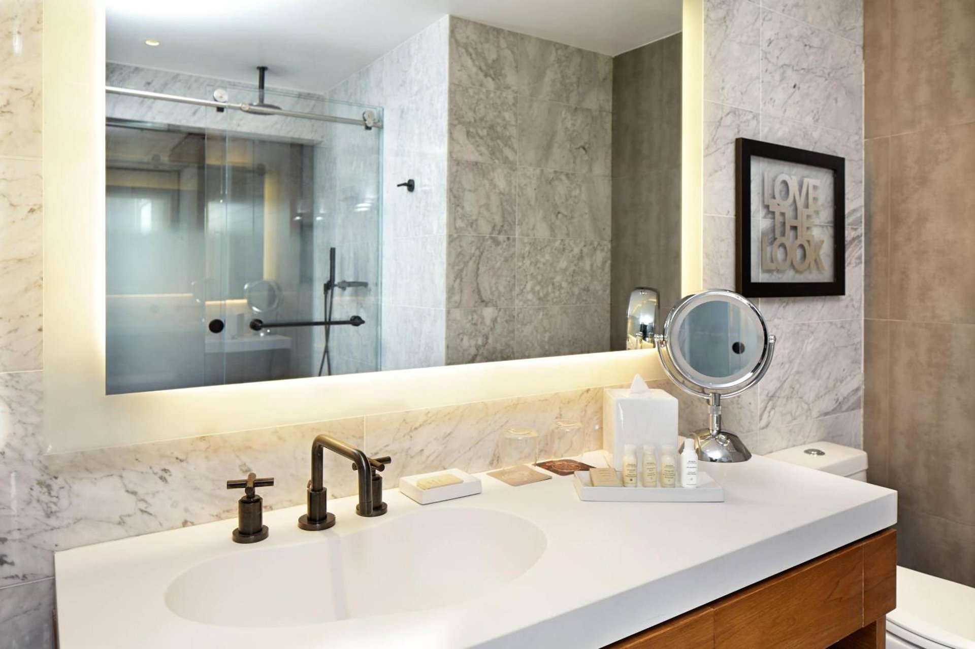 Renaissance New York Midtown Hotel photo 2