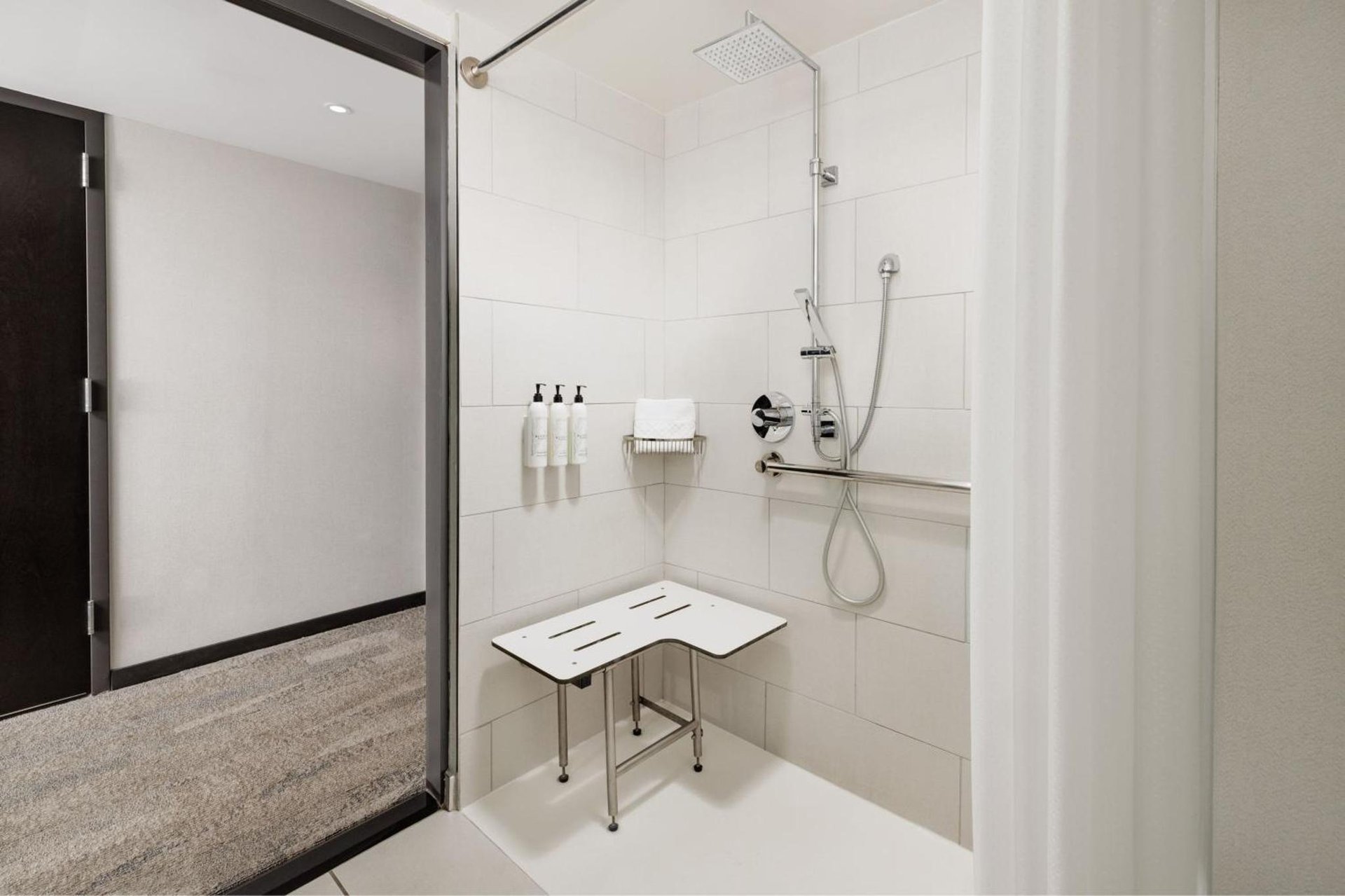 Fairfield Inn & Suites by Marriott New York Manhattan/Times Square South photo 2