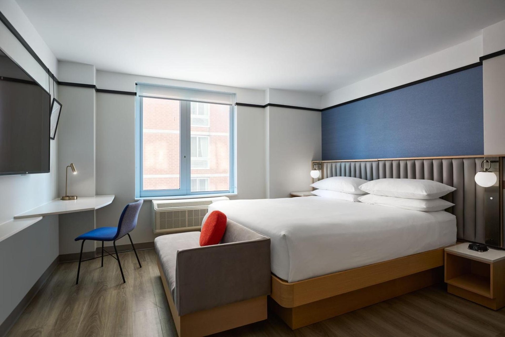 Delta Hotels by Marriott New York Times Square photo 1