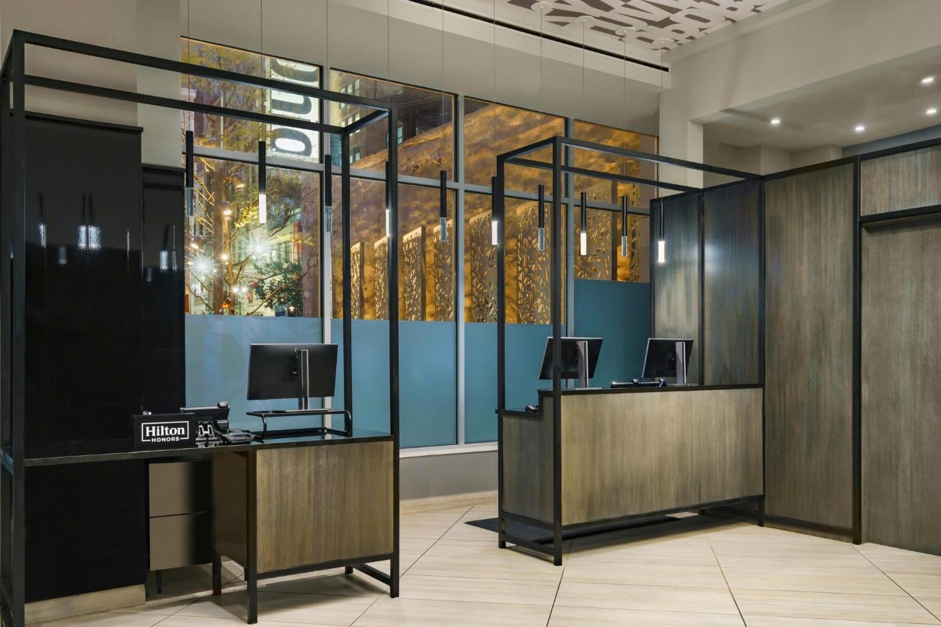 DoubleTree by Hilton New York Times Square South photo 2