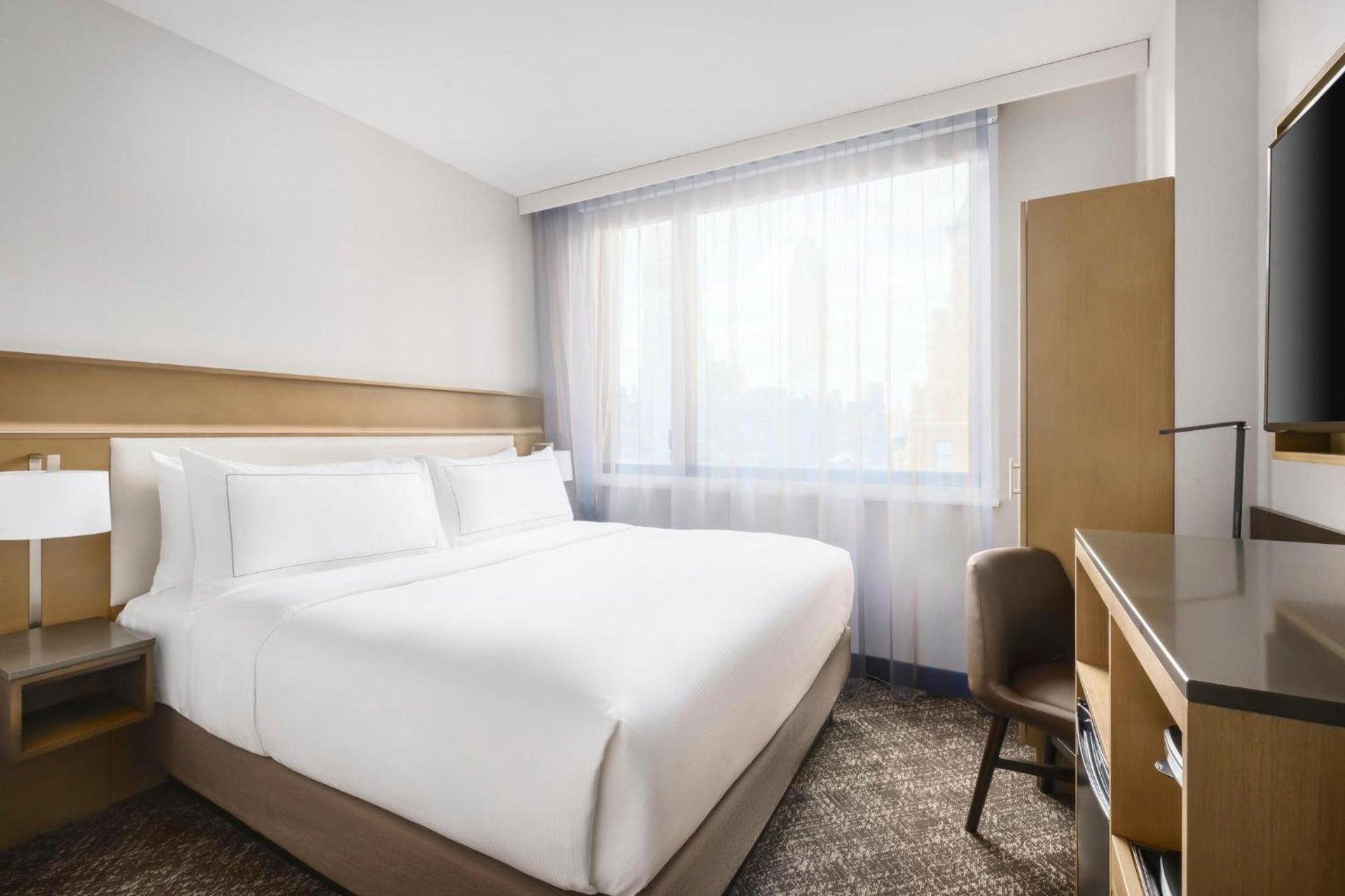 DoubleTree by Hilton New York Times Square South photo 3