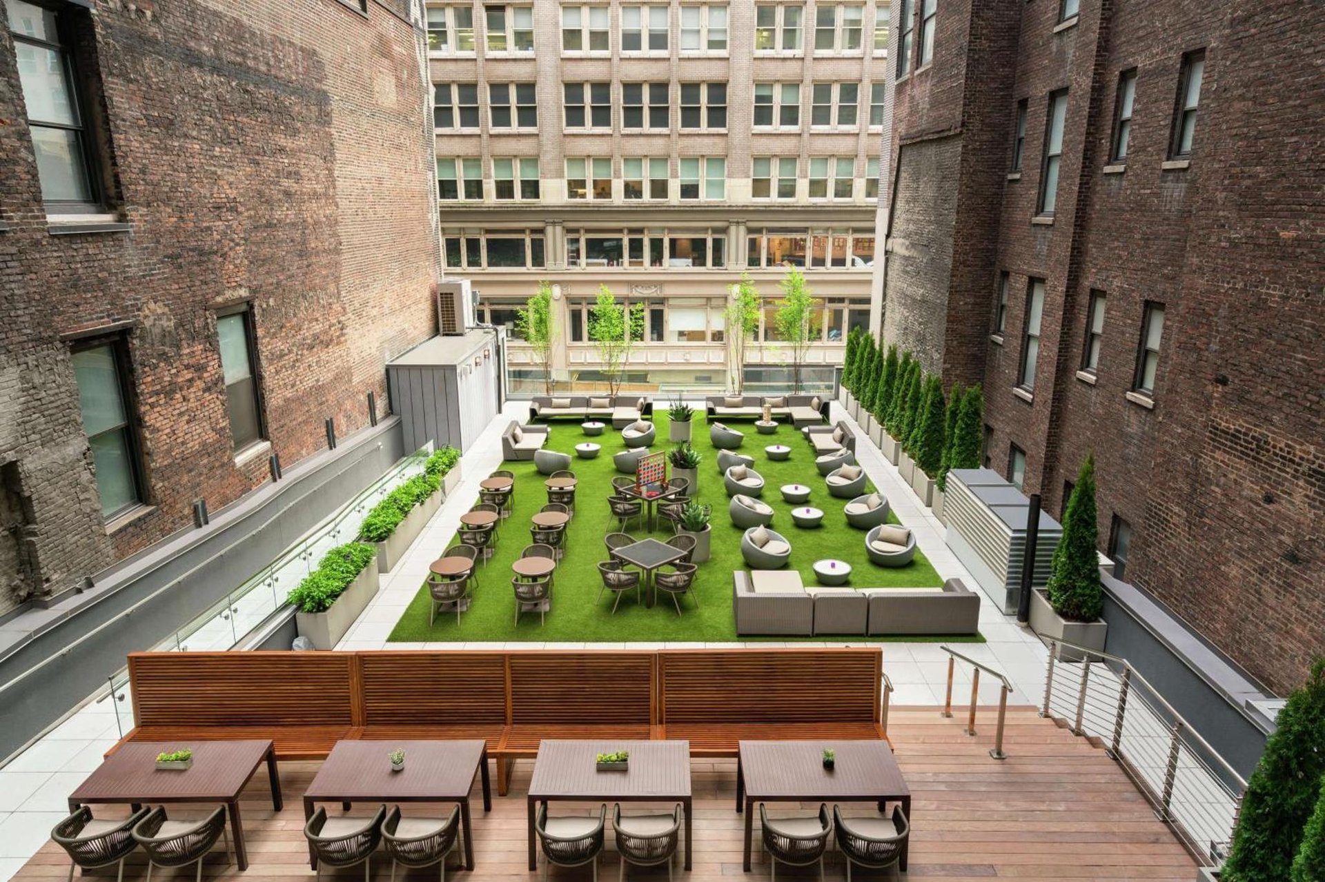 Embassy Suites By Hilton New York Manhattan Times Square photo 3