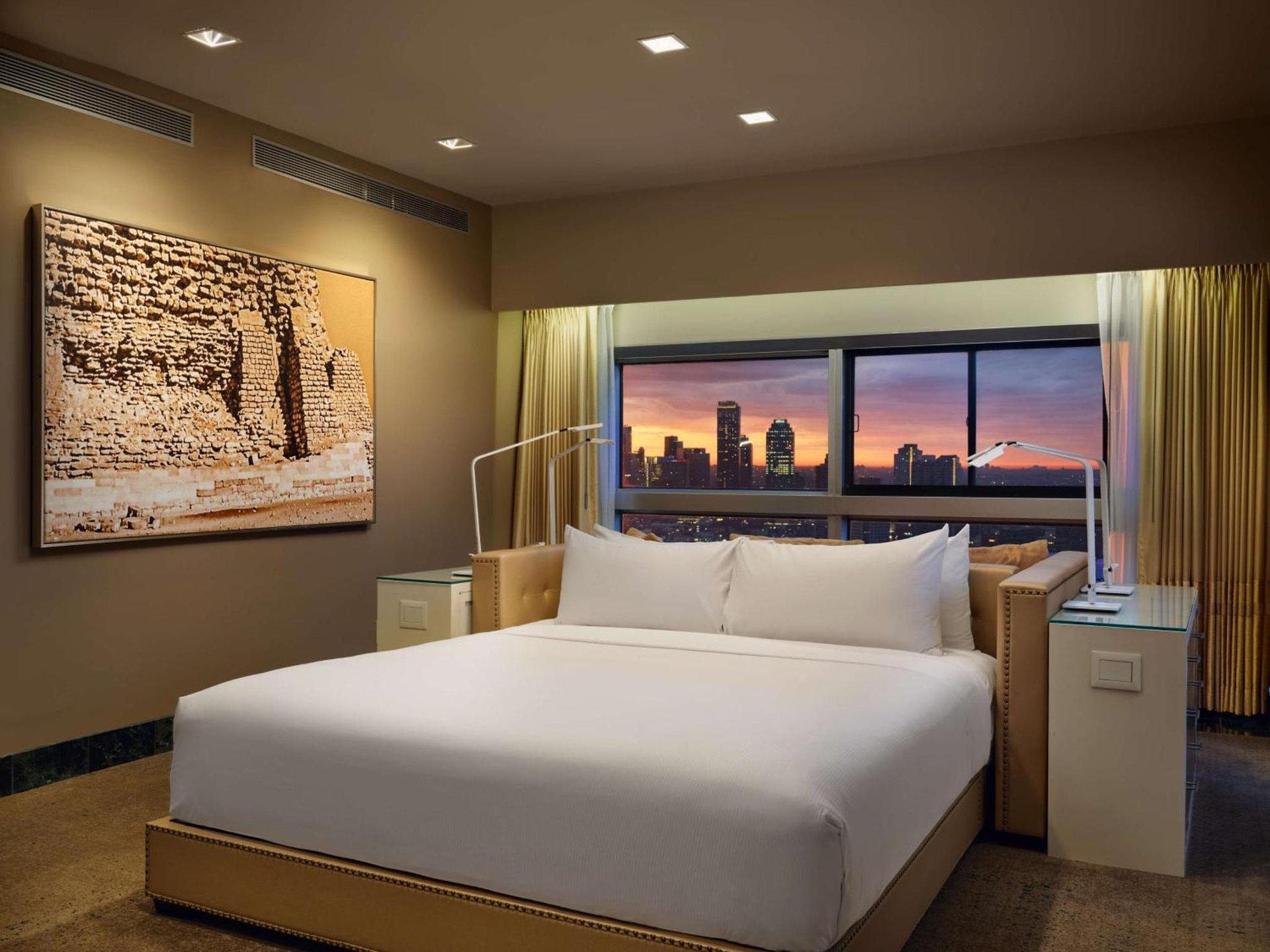 Millennium Hilton New York One UN Plaza photo 1