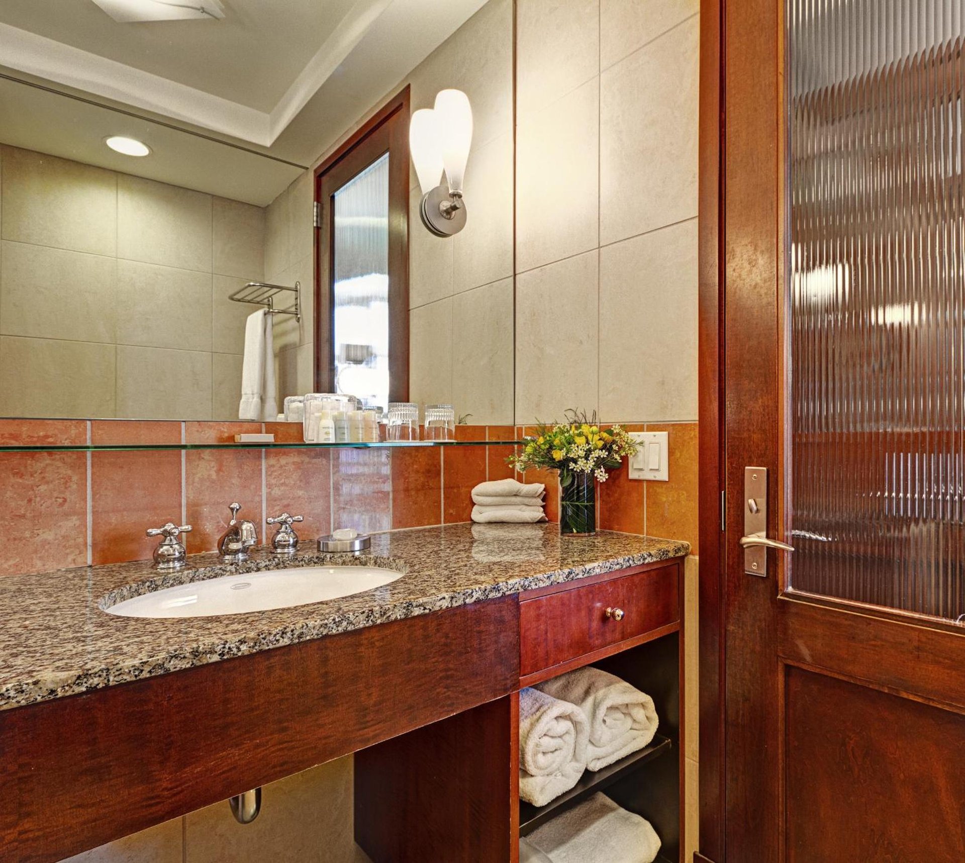 Hotel Giraffe by Library Hotel Collection photo 2