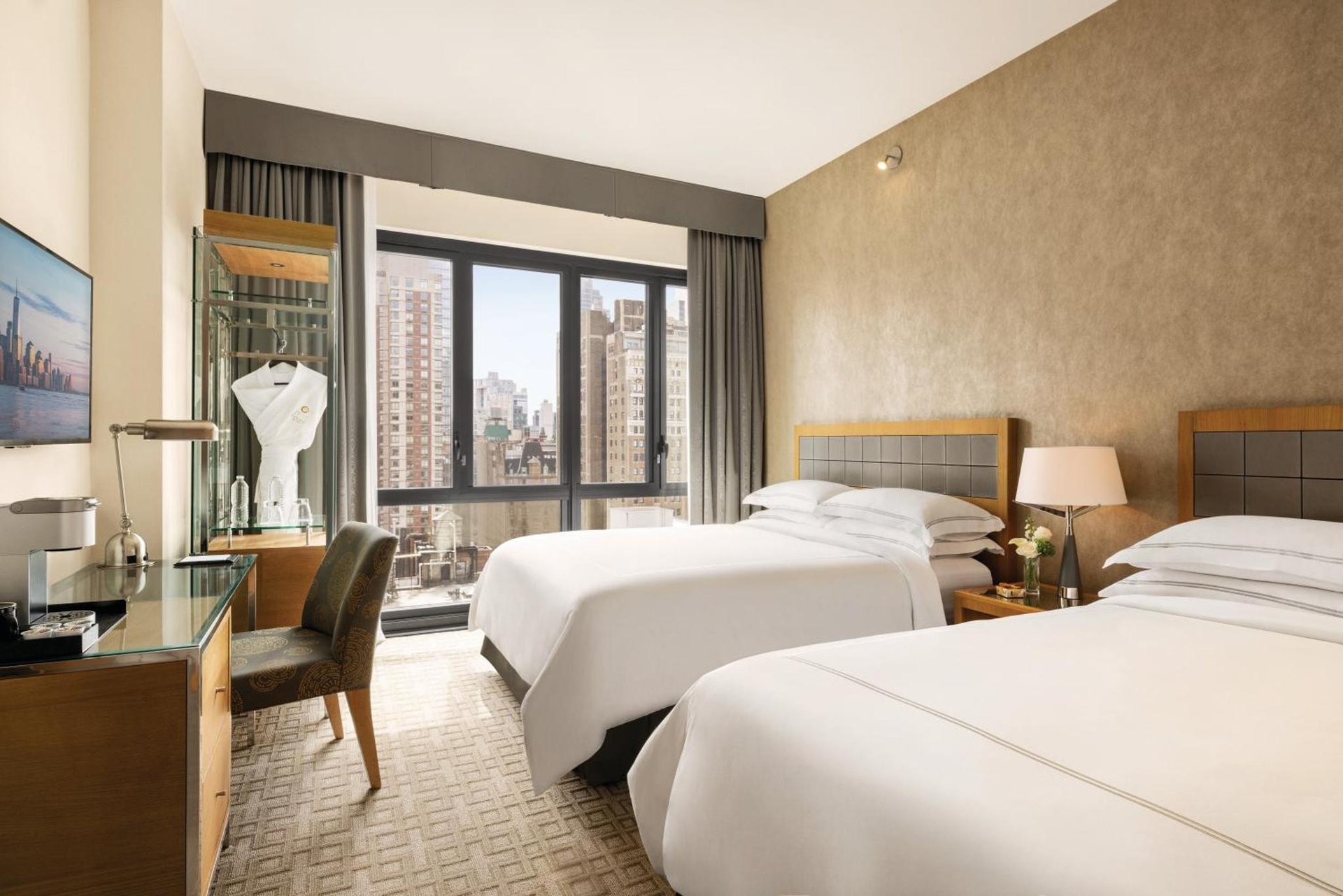 Executive Hotel Le Soleil New York photo 1