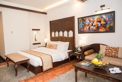 Elevated Deluxe Mountain View King Room