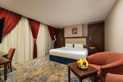 Deluxe Suite