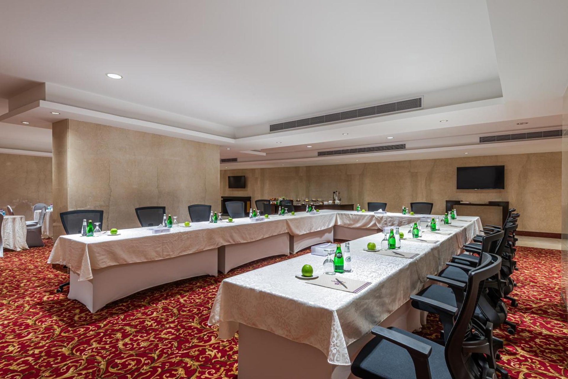 Razana Al Rawdha Hotel