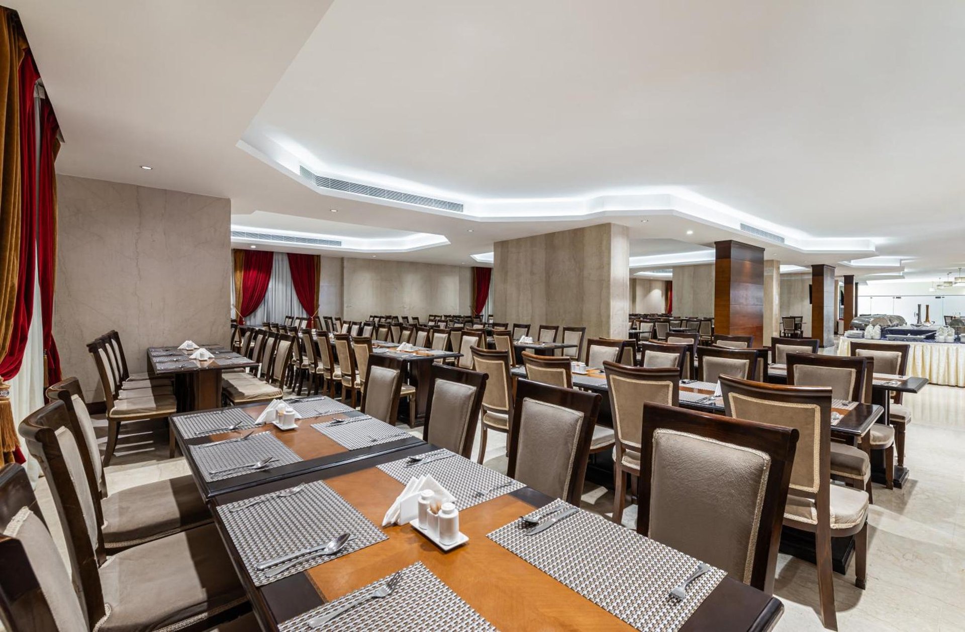 Razana Al Rawdha Hotel