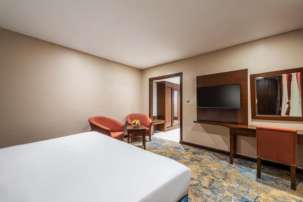 Razana Al Rawdha Hotel
