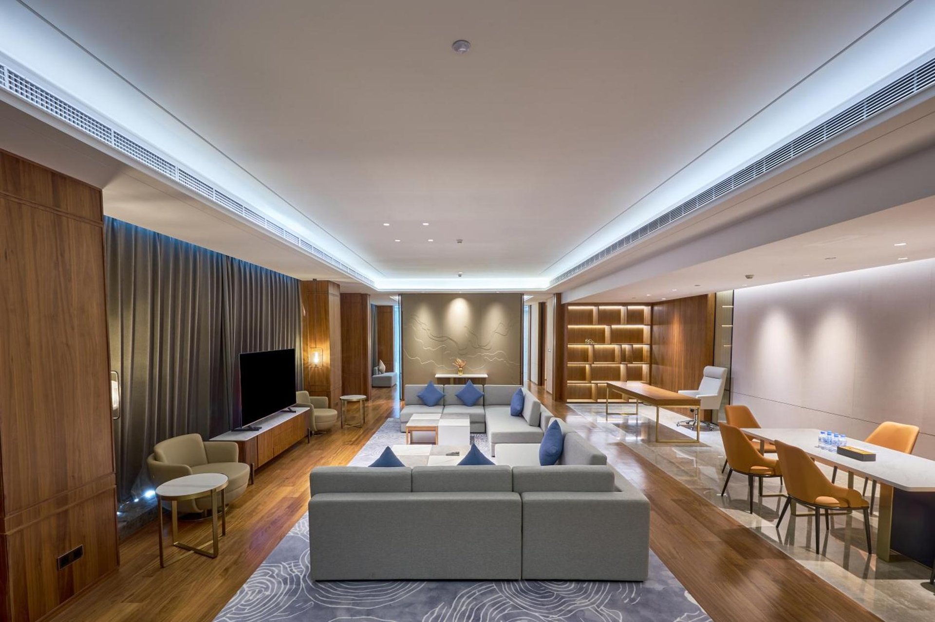 Crowne Plaza Phnom Penh by IHG 金边皇冠假日酒店 Former VM Hotel photo 1