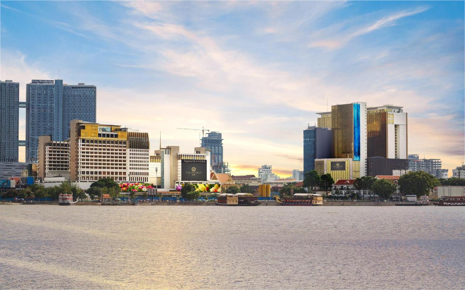 NagaWorld Hotel & Entertainment Complex — None, Phnom Penh