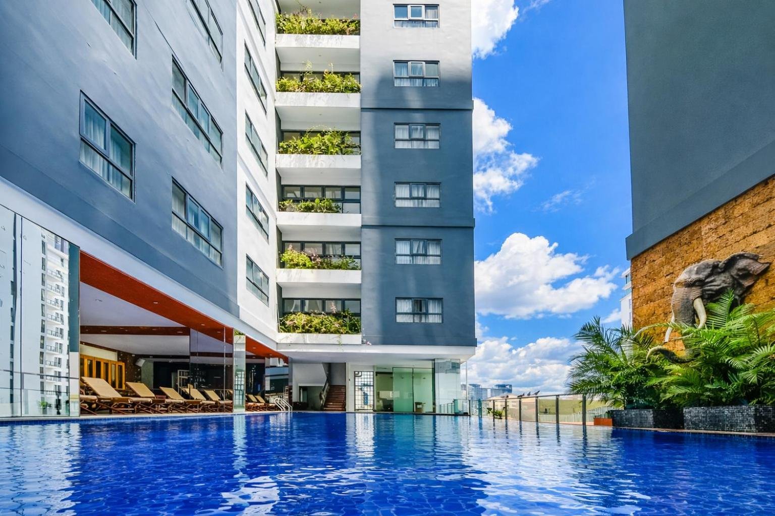 Poulo Wai Hotel, Trademark Collection by Wyndham — None, بنوم بنه