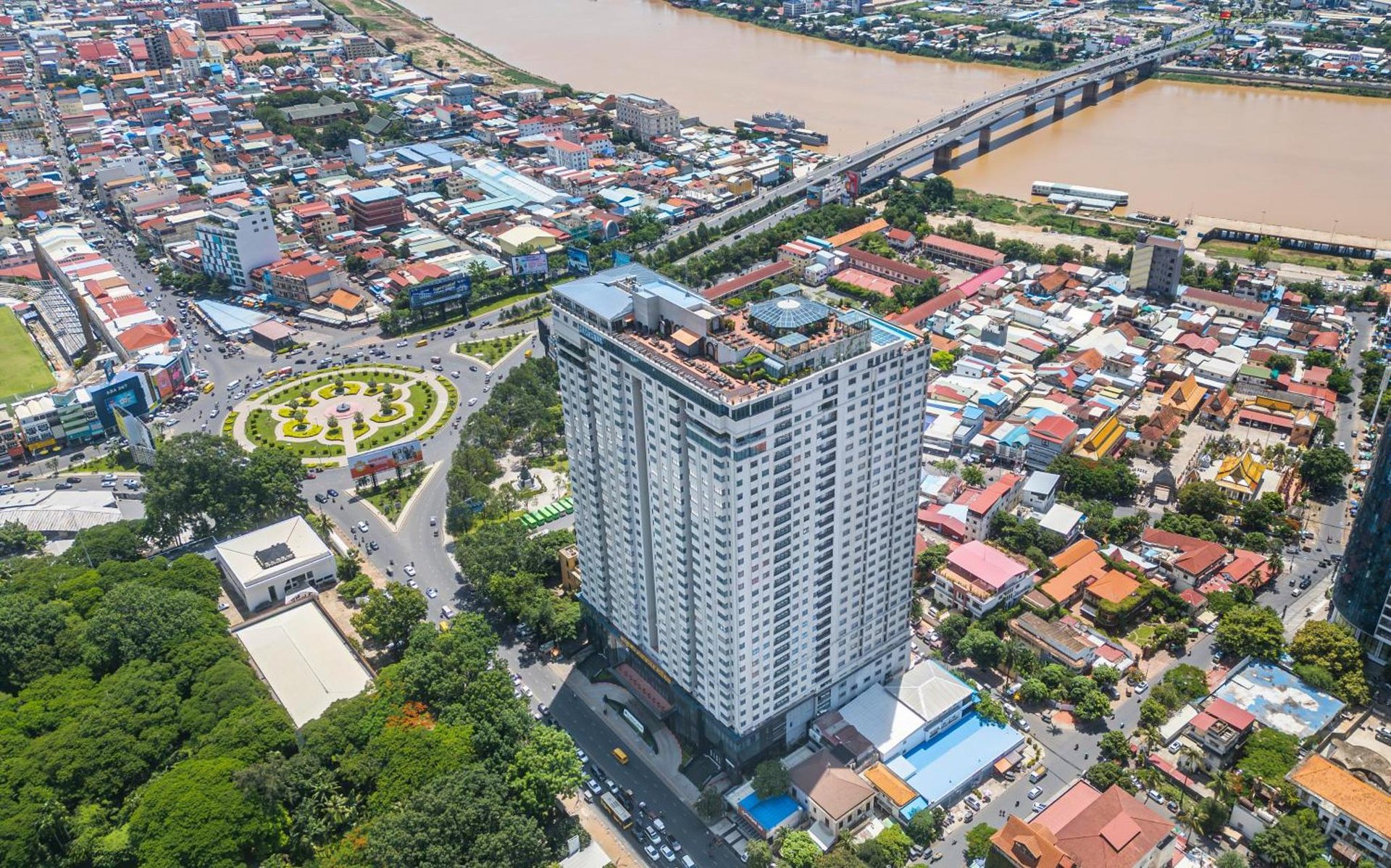 Wyndham Grand Phnom Penh Capital photo 2