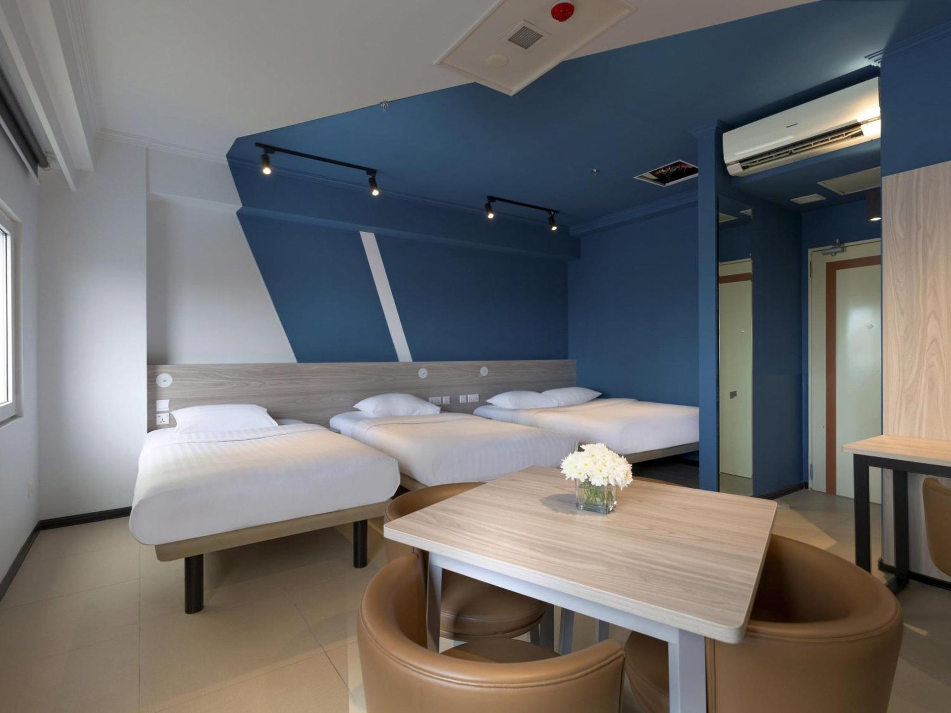 ibis budget Phnom Penh Riverside photo 4