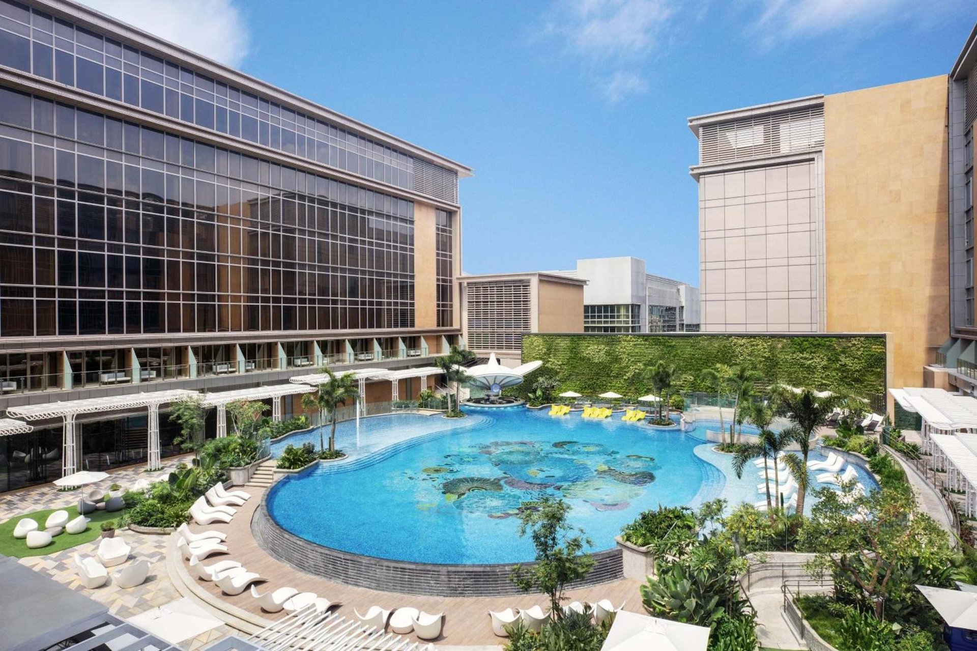 Sheraton Manila Hotel at Newport World Resorts photo 3