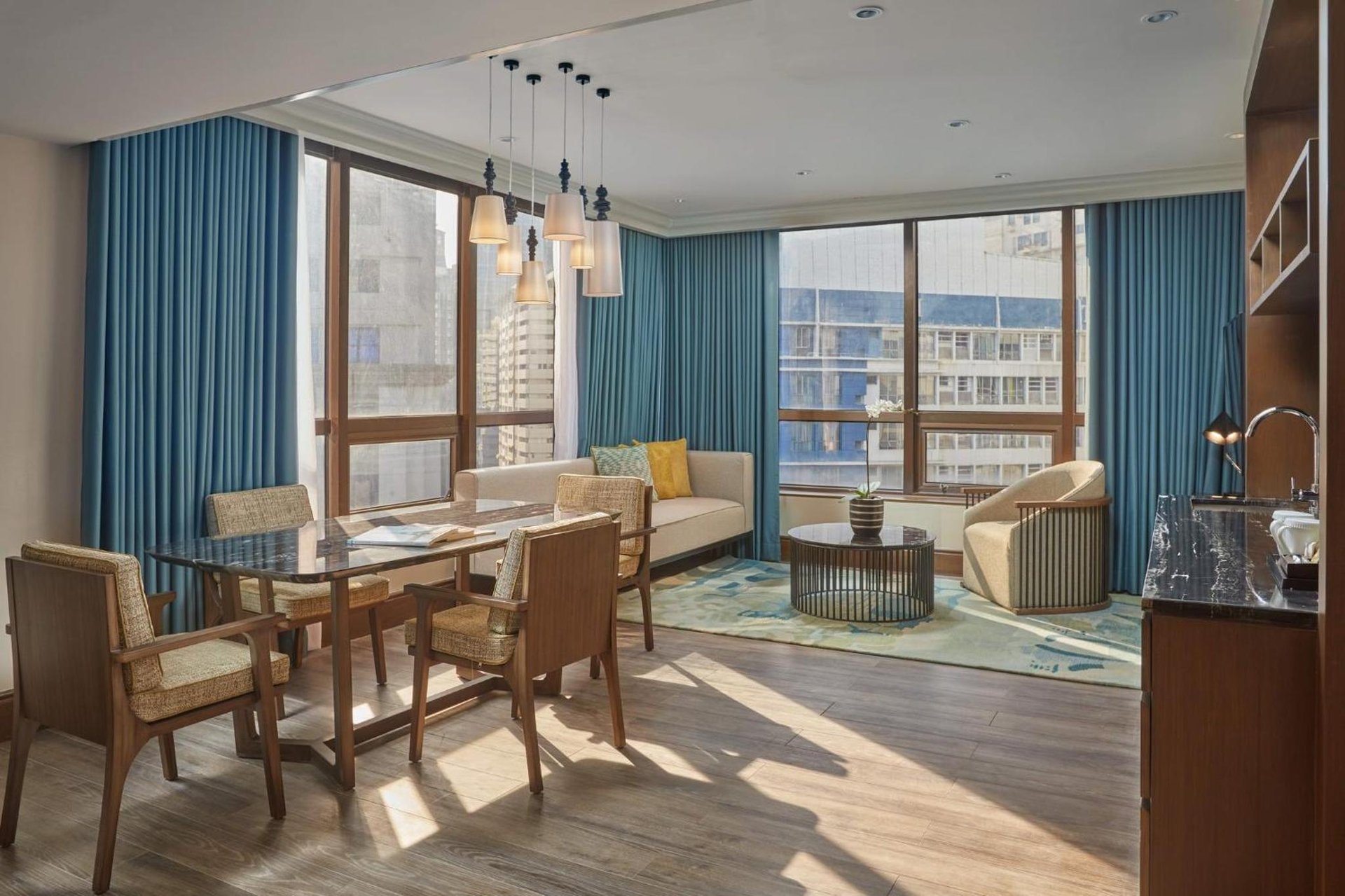 Holiday Inn & Suites Manila Galleria by IHG photo 4