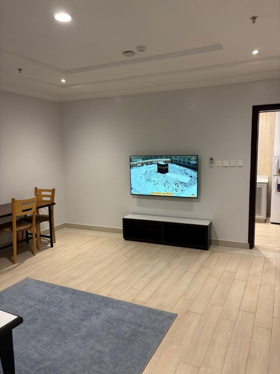 Photo of One-Bedroom Apartment #4