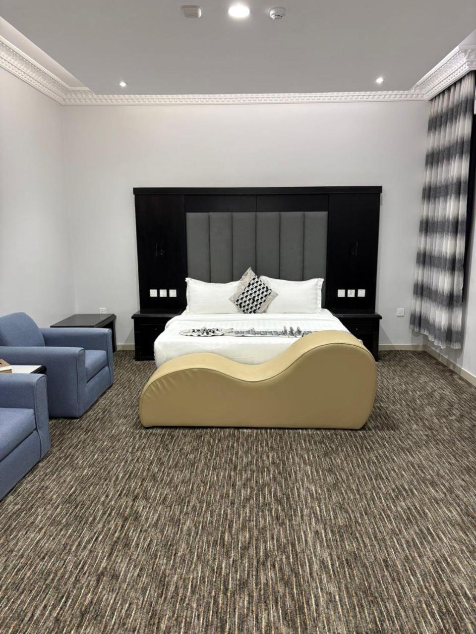 Photo of Double Room with Spa Bath #2