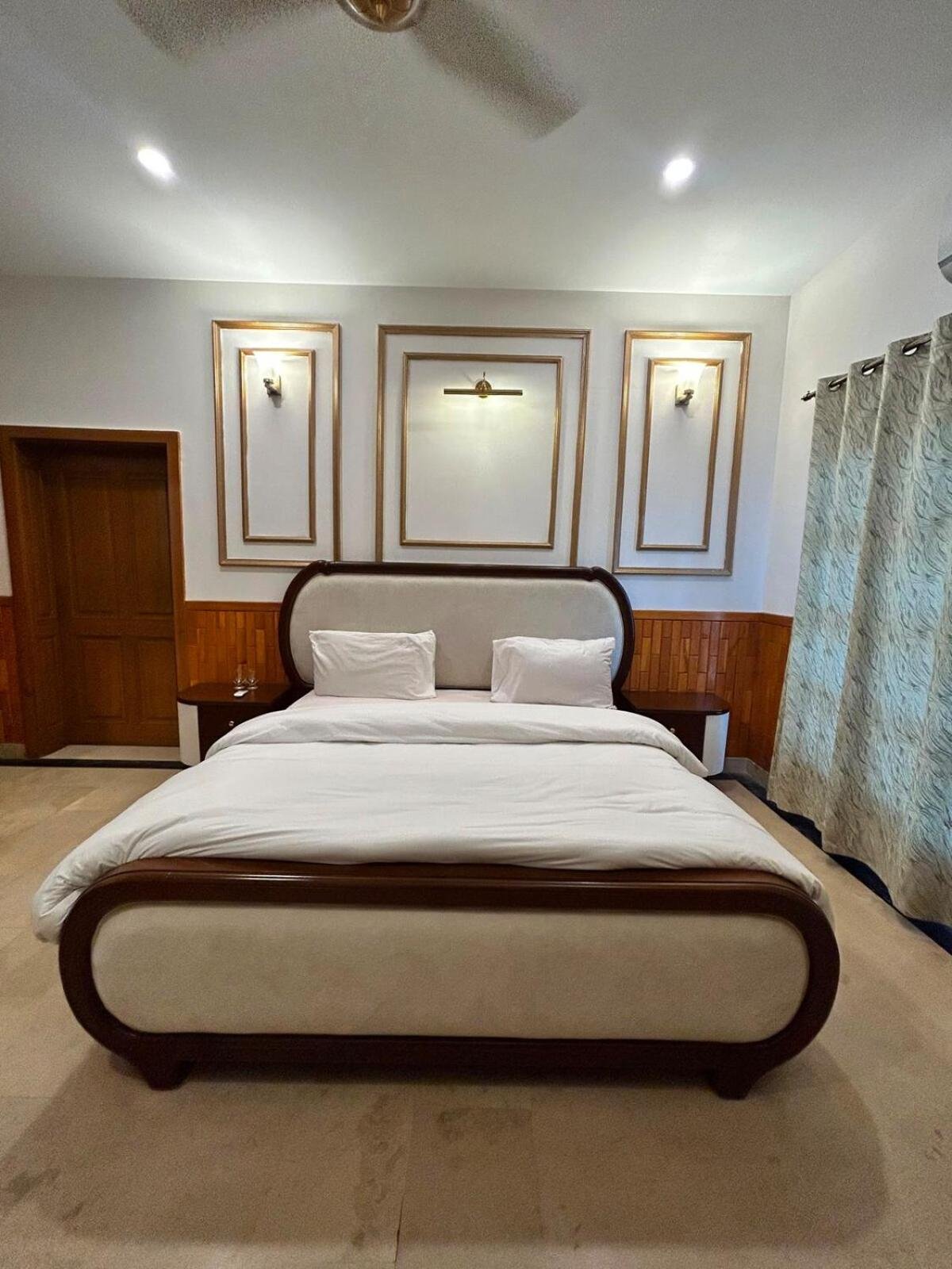 Photo of Deluxe Double Room #4