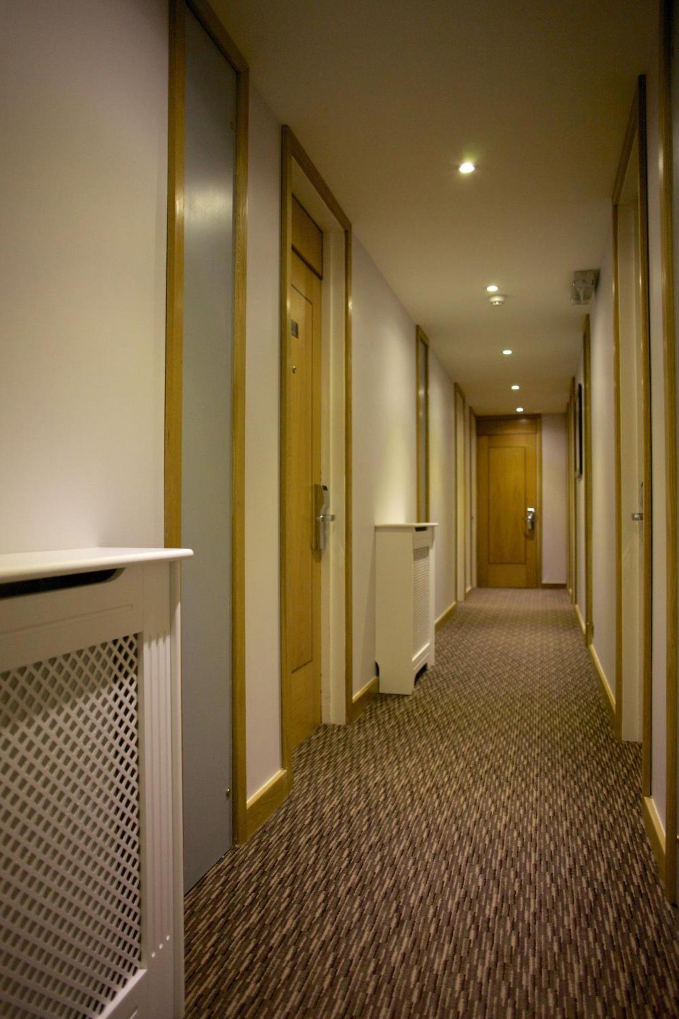 Quality Hotel Hampstead - Image 4