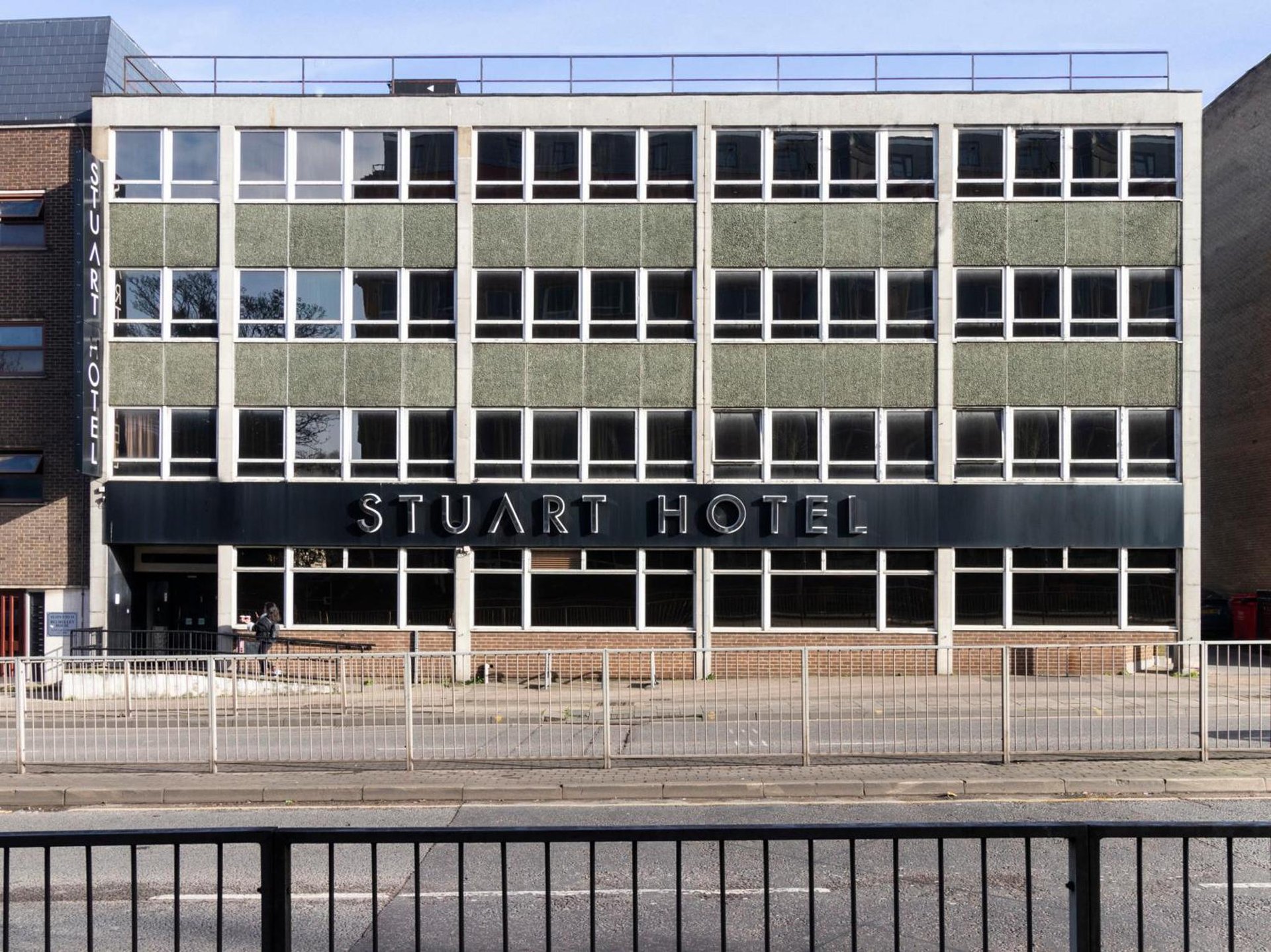 Stuart Hotel - Image 1