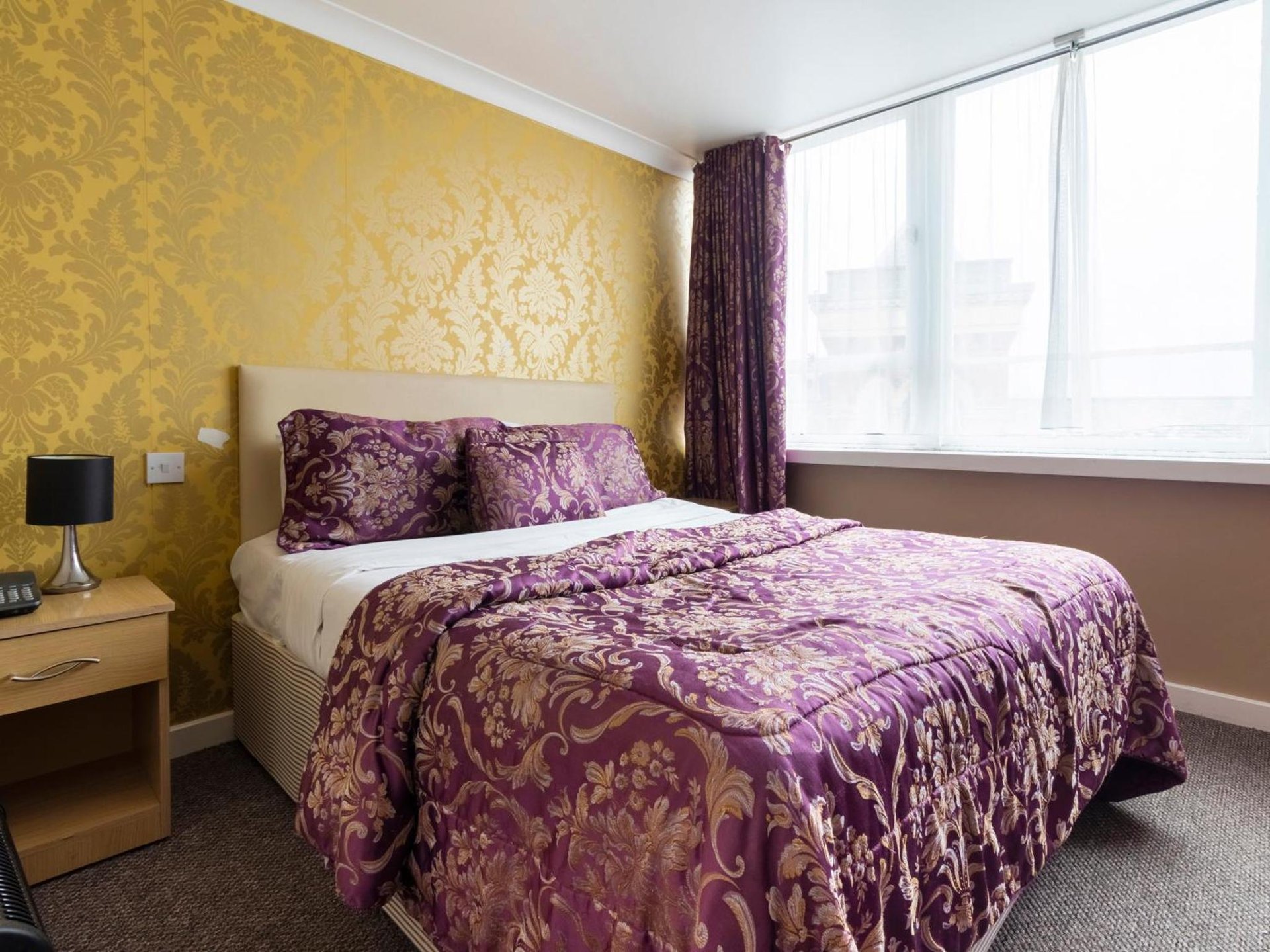 Stuart Hotel - Image 2