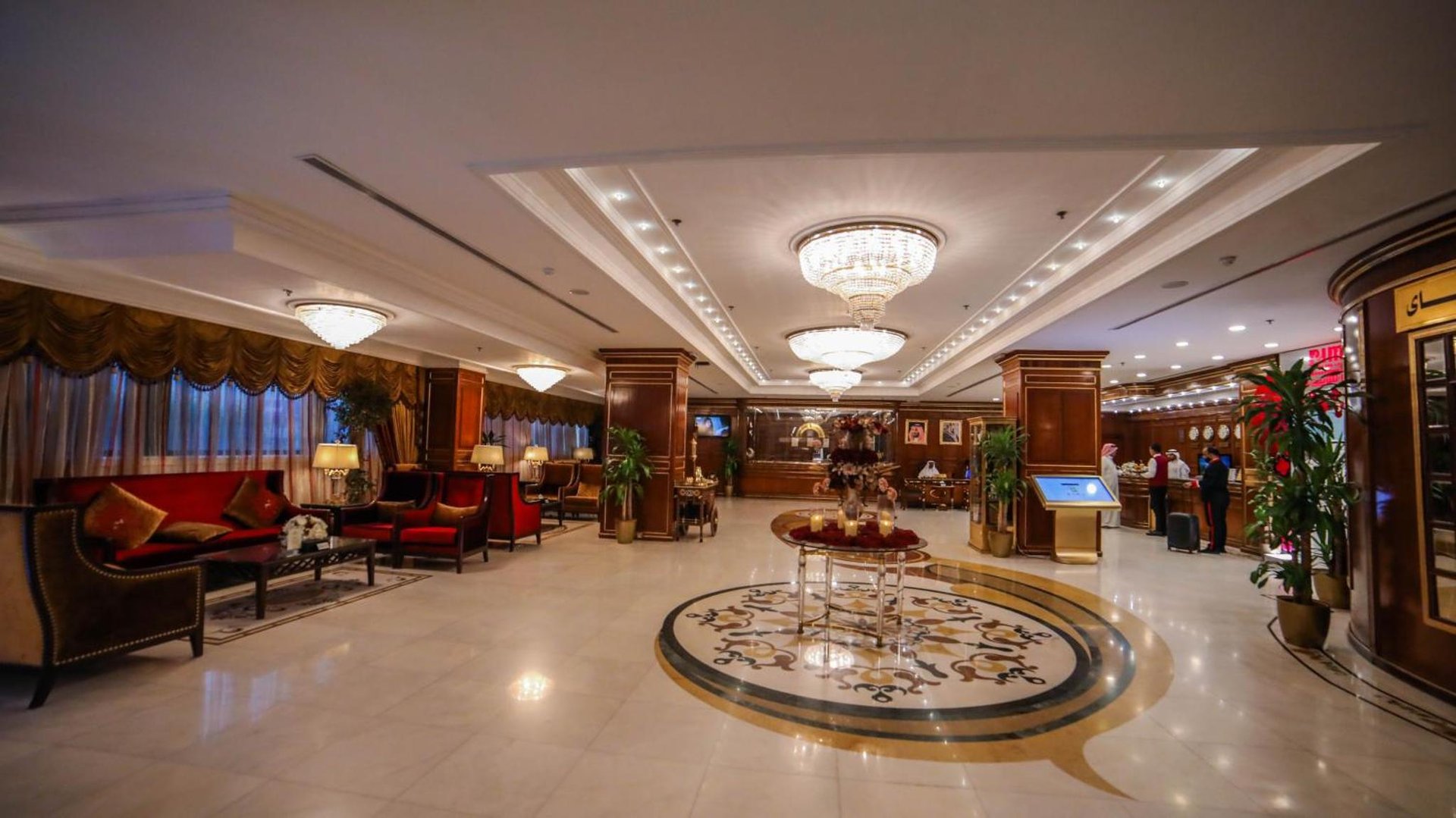 Casablanca Hotel Jeddah - Image 2