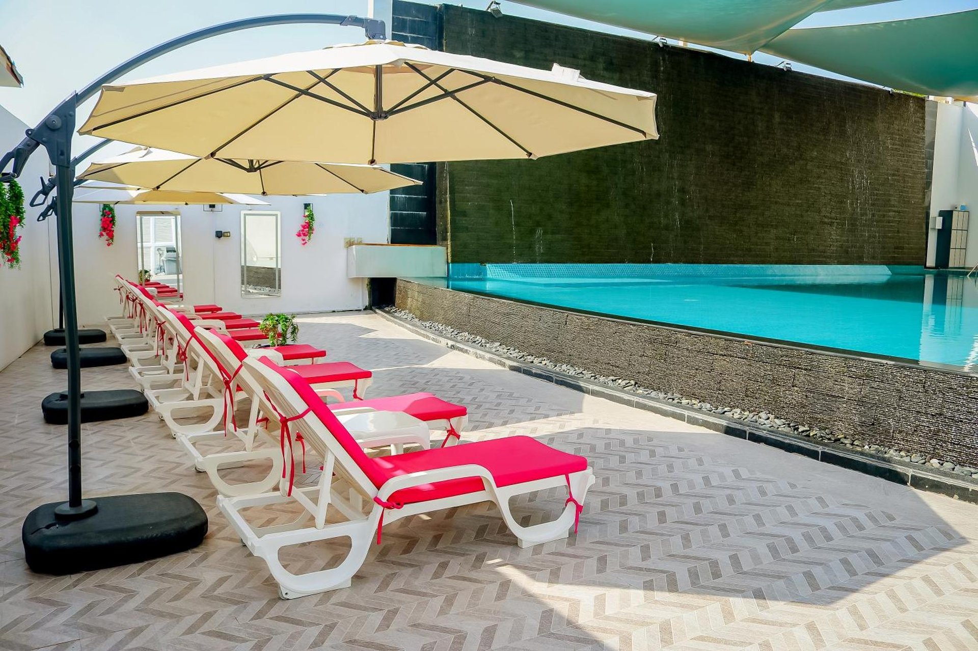 Lagoona Beach Luxury Resort and Spa - Image 2