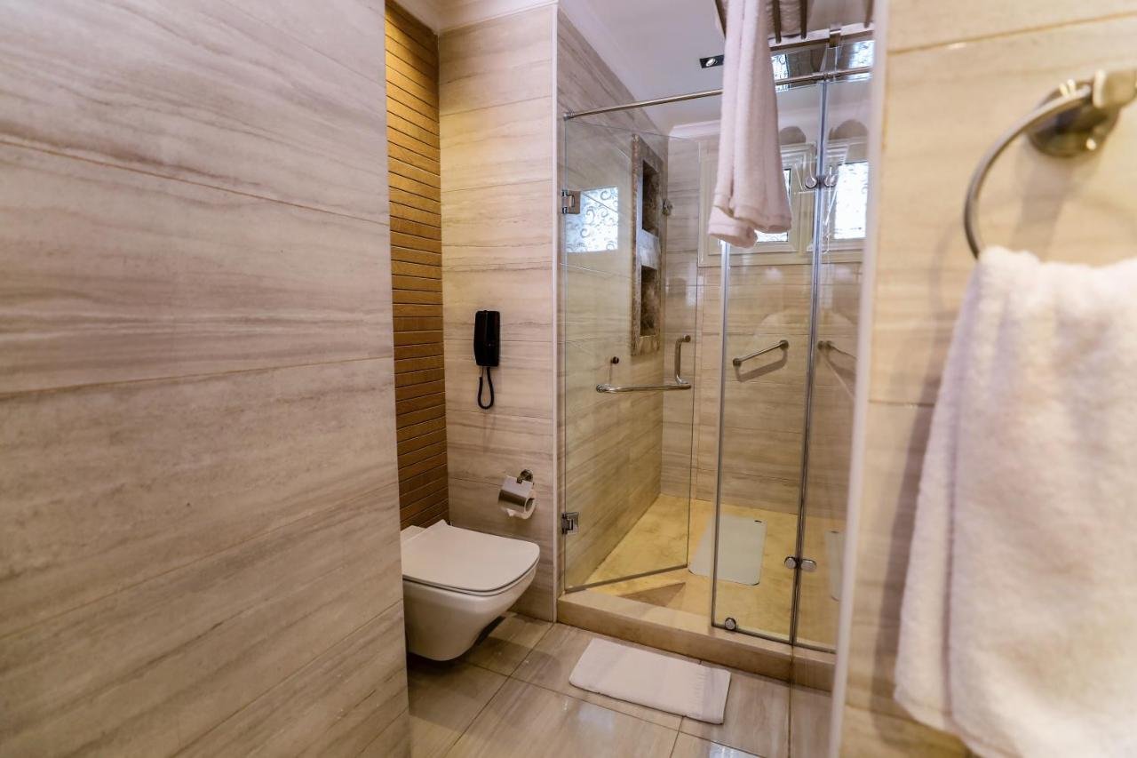 Photo of One-Bedroom Suite #4