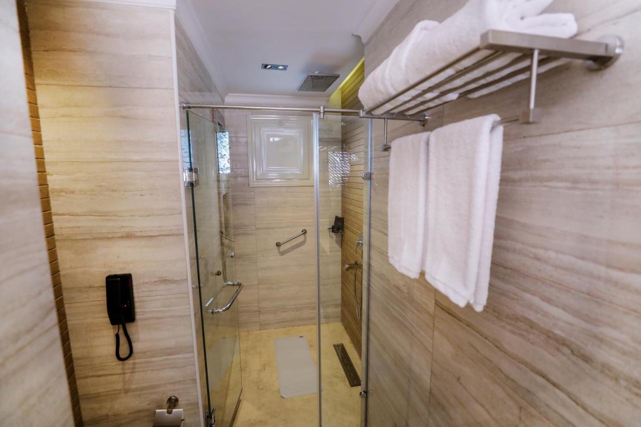 Photo of One-Bedroom Suite #3