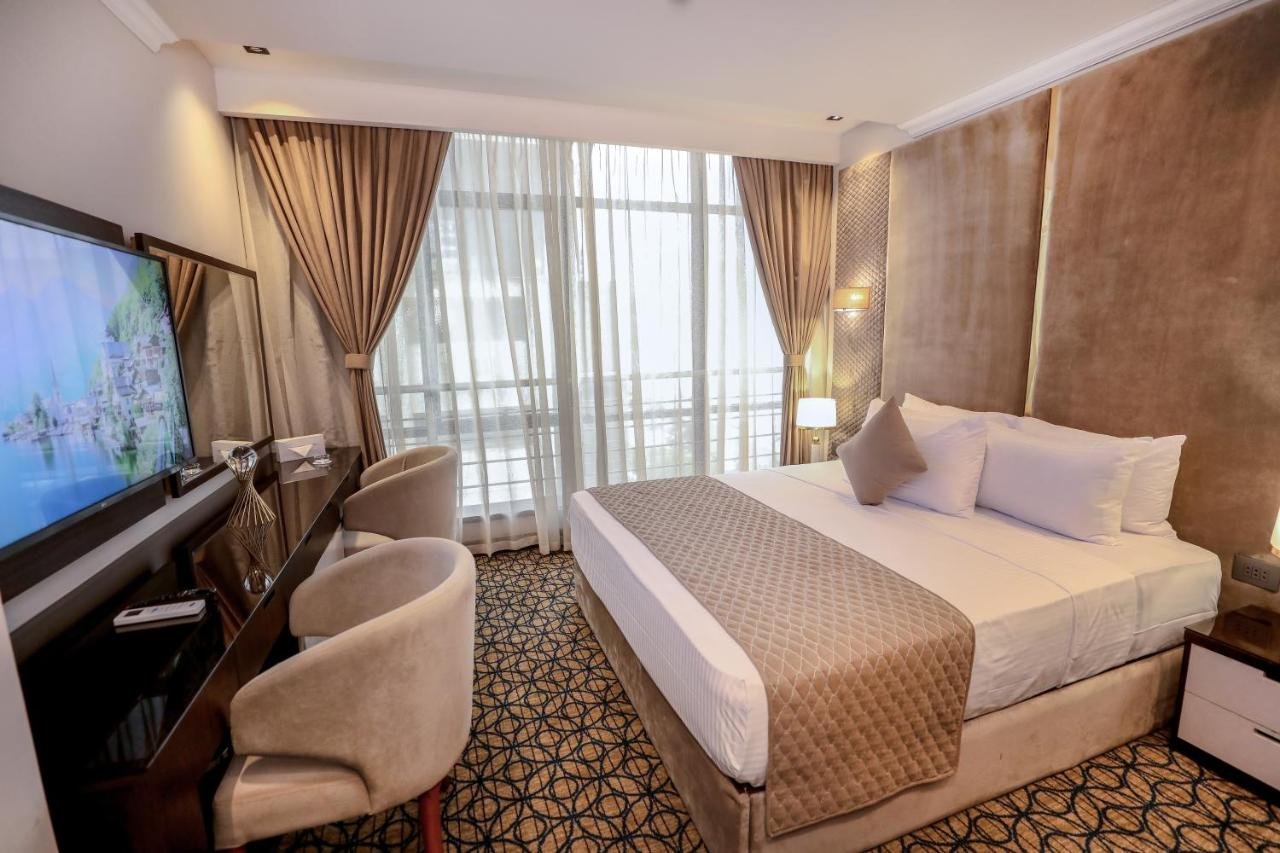Photo of One-Bedroom Suite #13