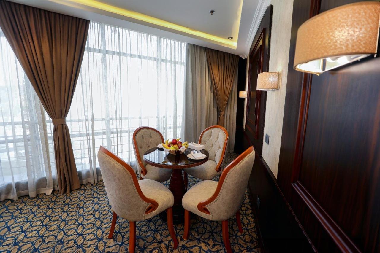 Photo of One-Bedroom Suite #15