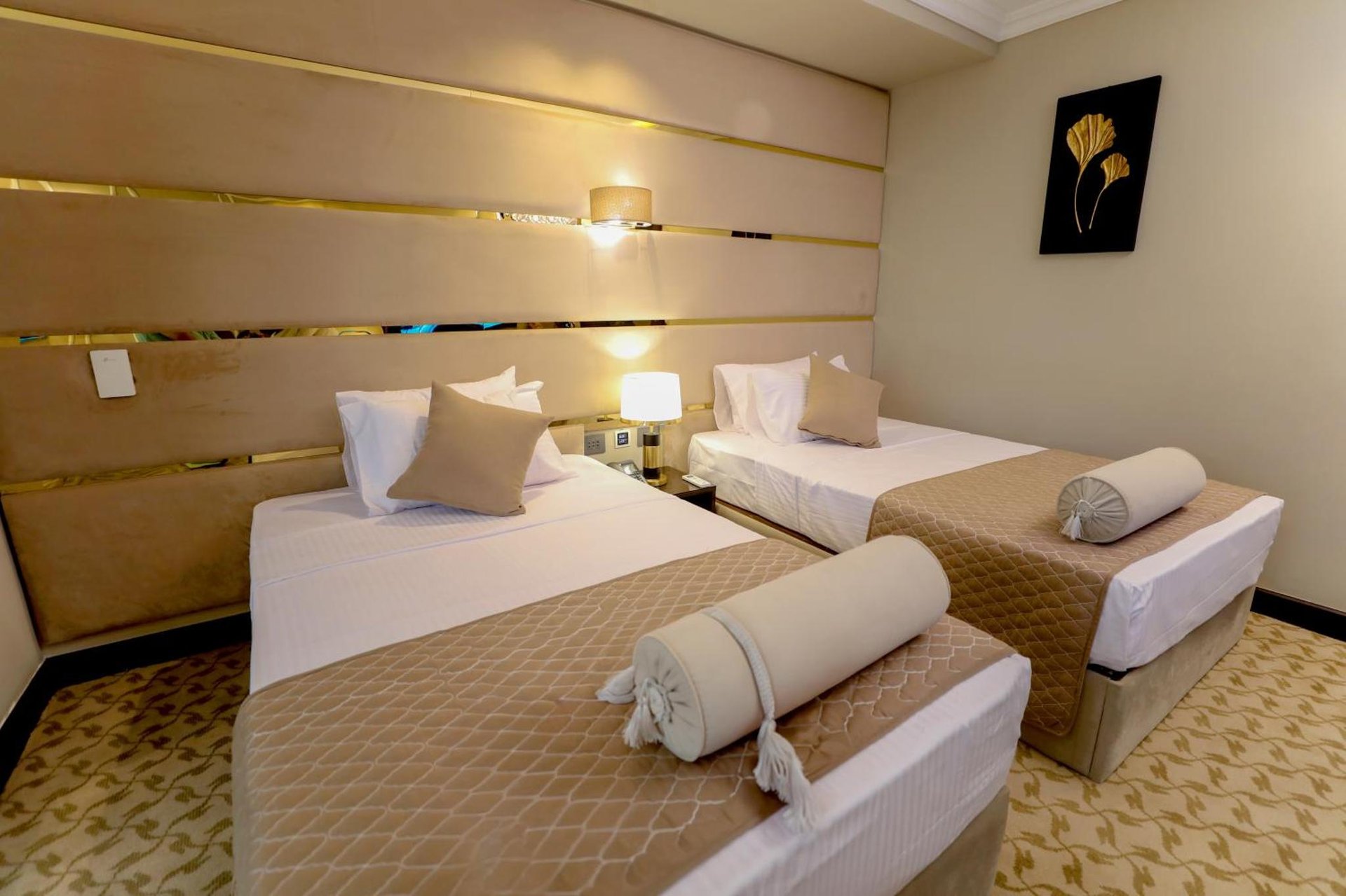 Photo of Superior Twin Room with City View #4