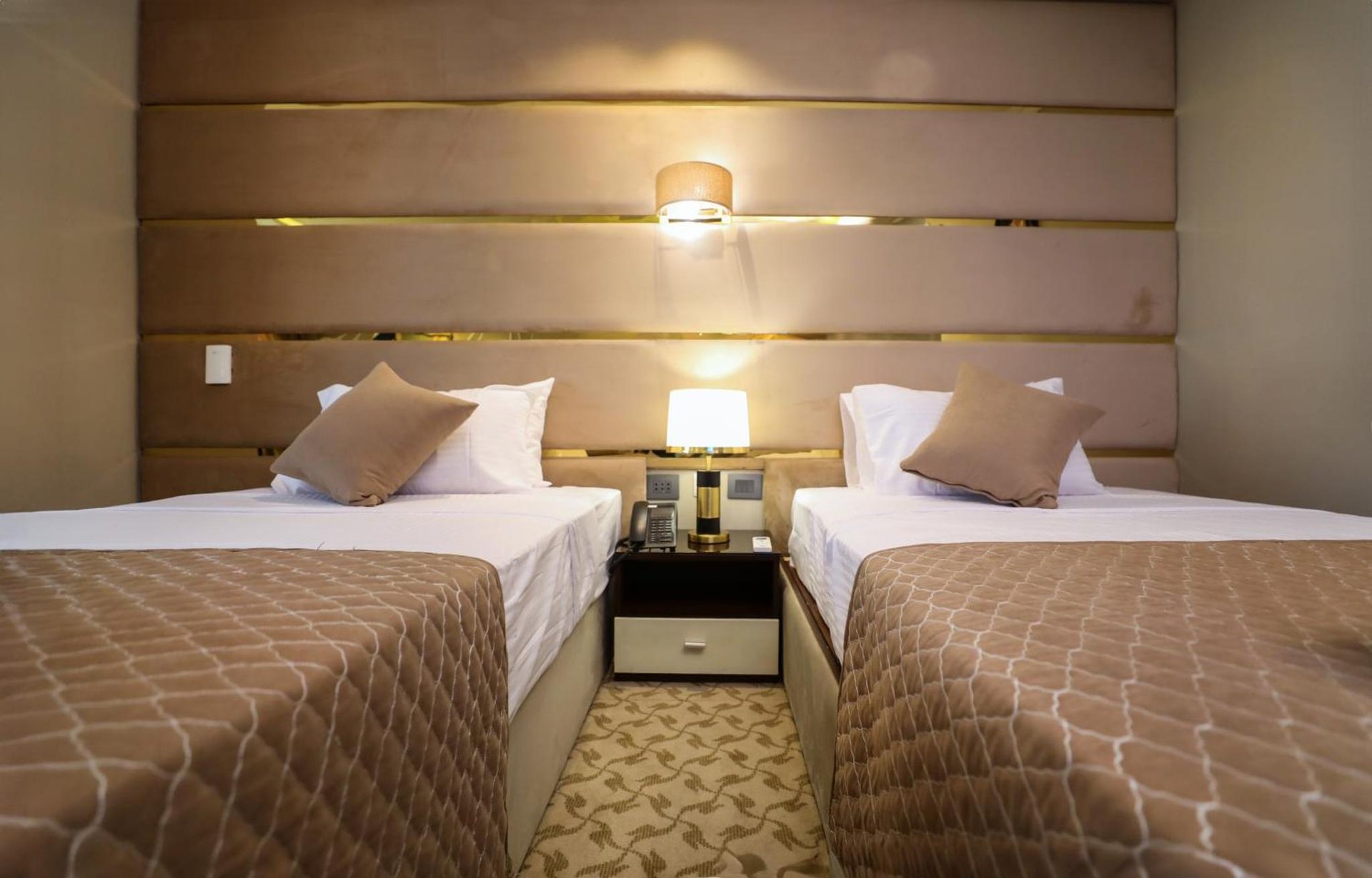 Photo of Superior Twin Room with City View #6