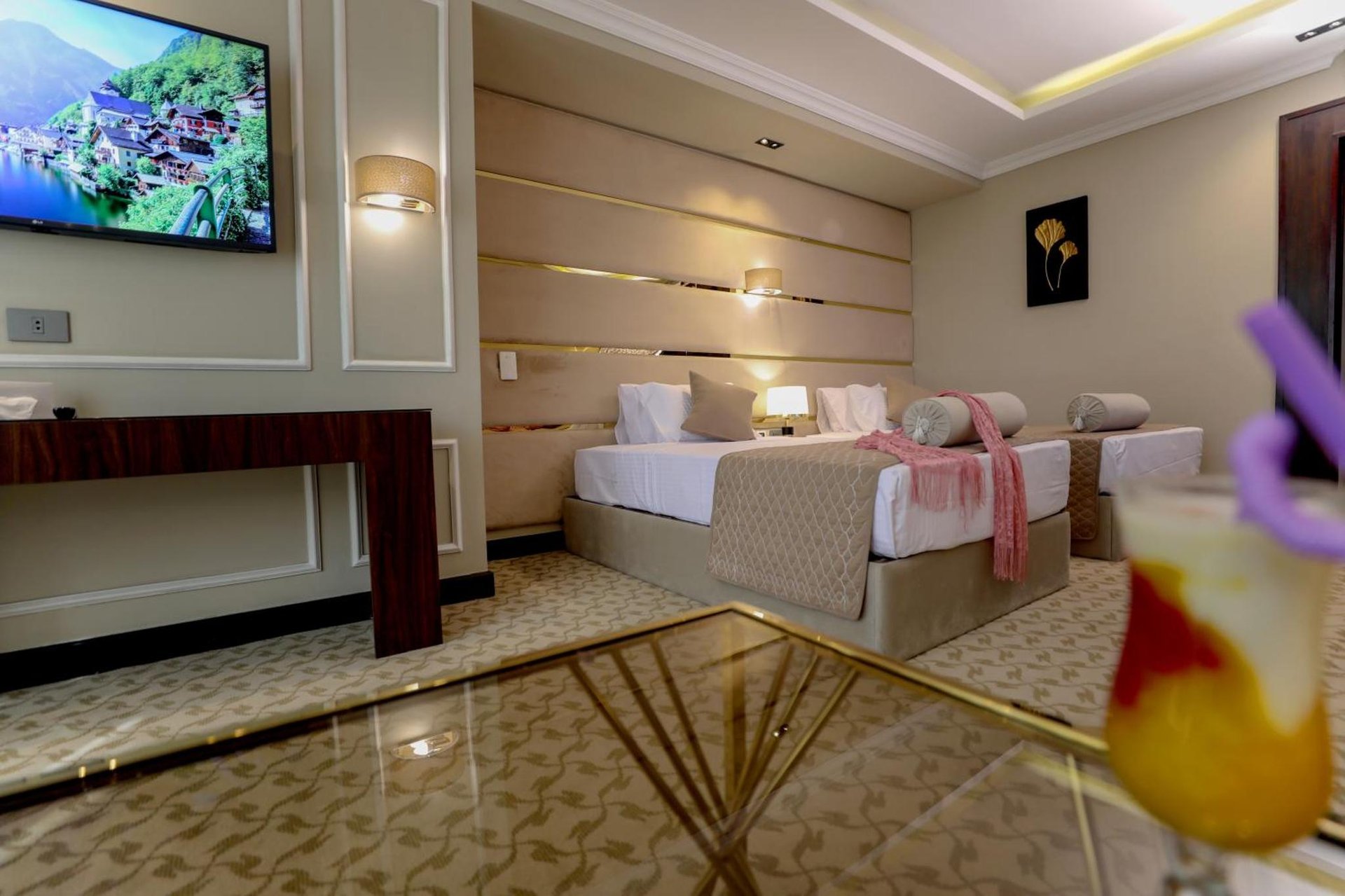 Photo of Superior Twin Room with City View #9