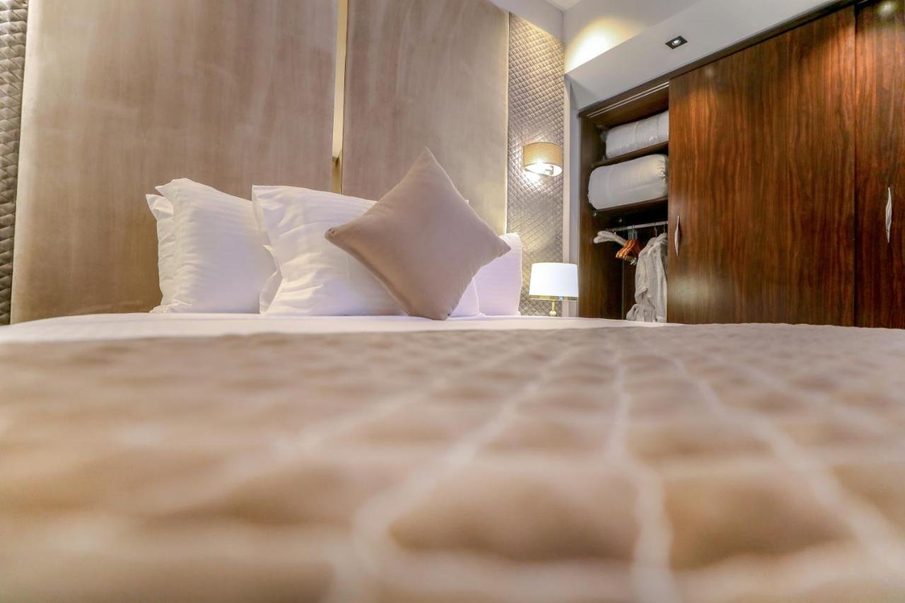 Photo of One-Bedroom Suite #11