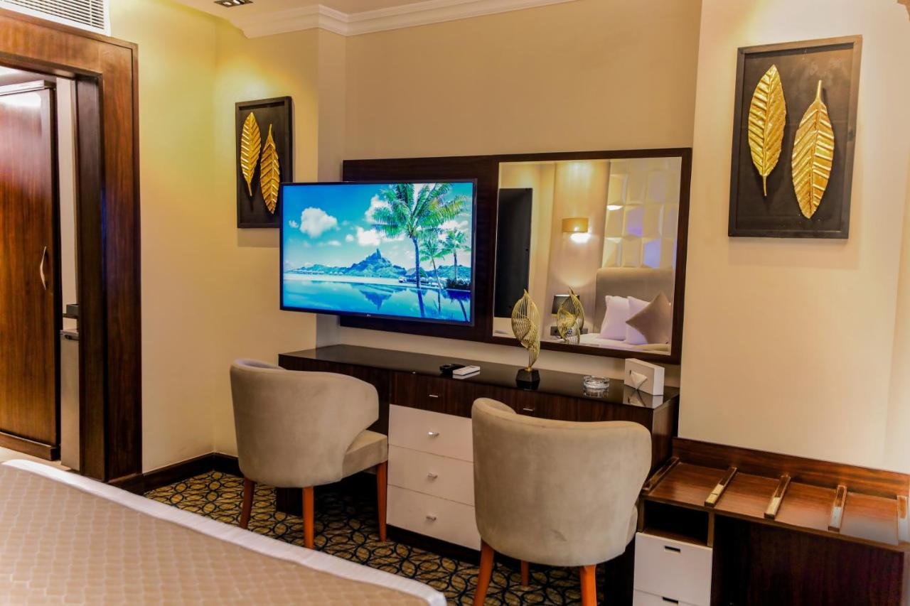 Photo of One-Bedroom Suite #30