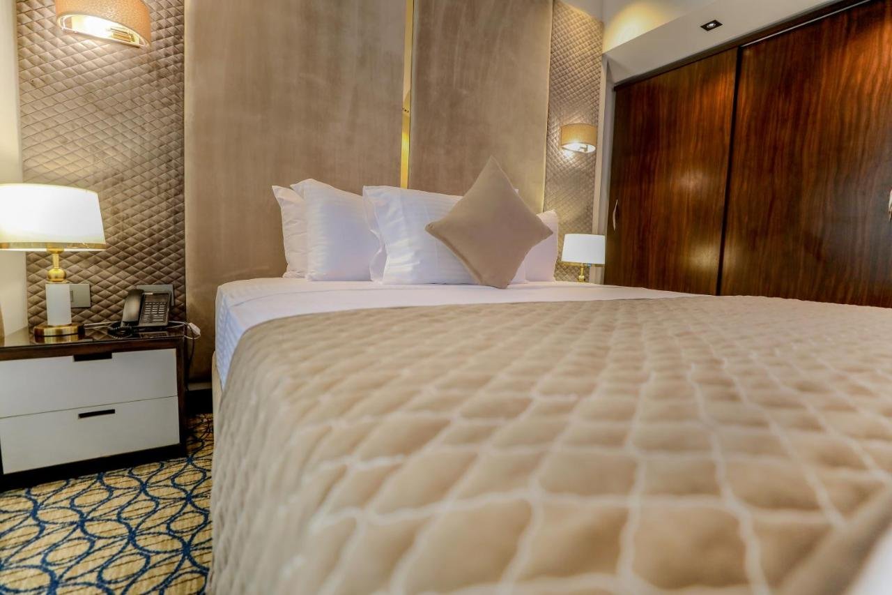 Photo of One-Bedroom Suite #12