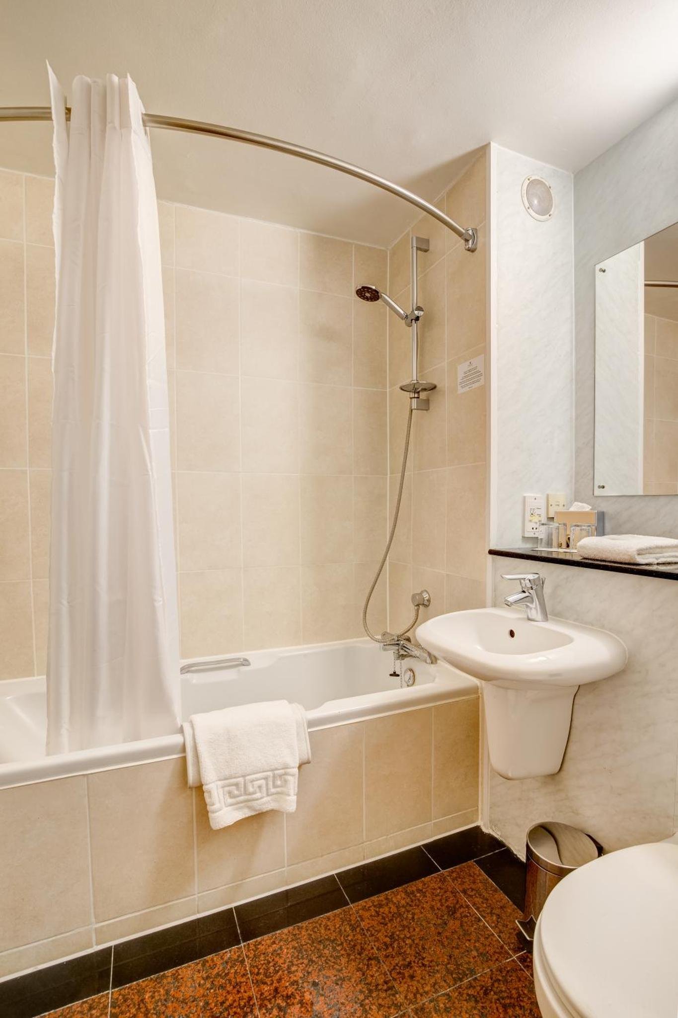 Copthorne Tara Hotel London Kensington photo 2