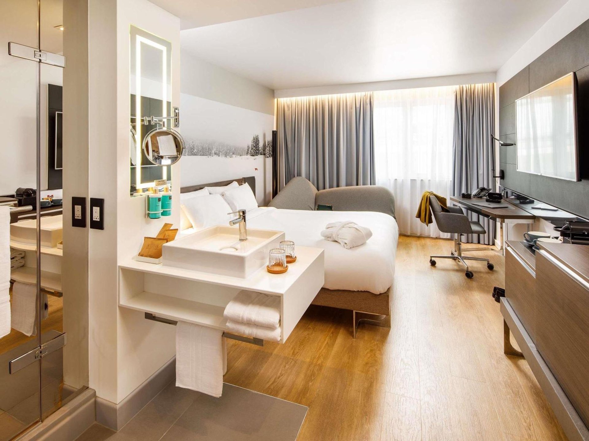 Novotel London Bridge photo 1