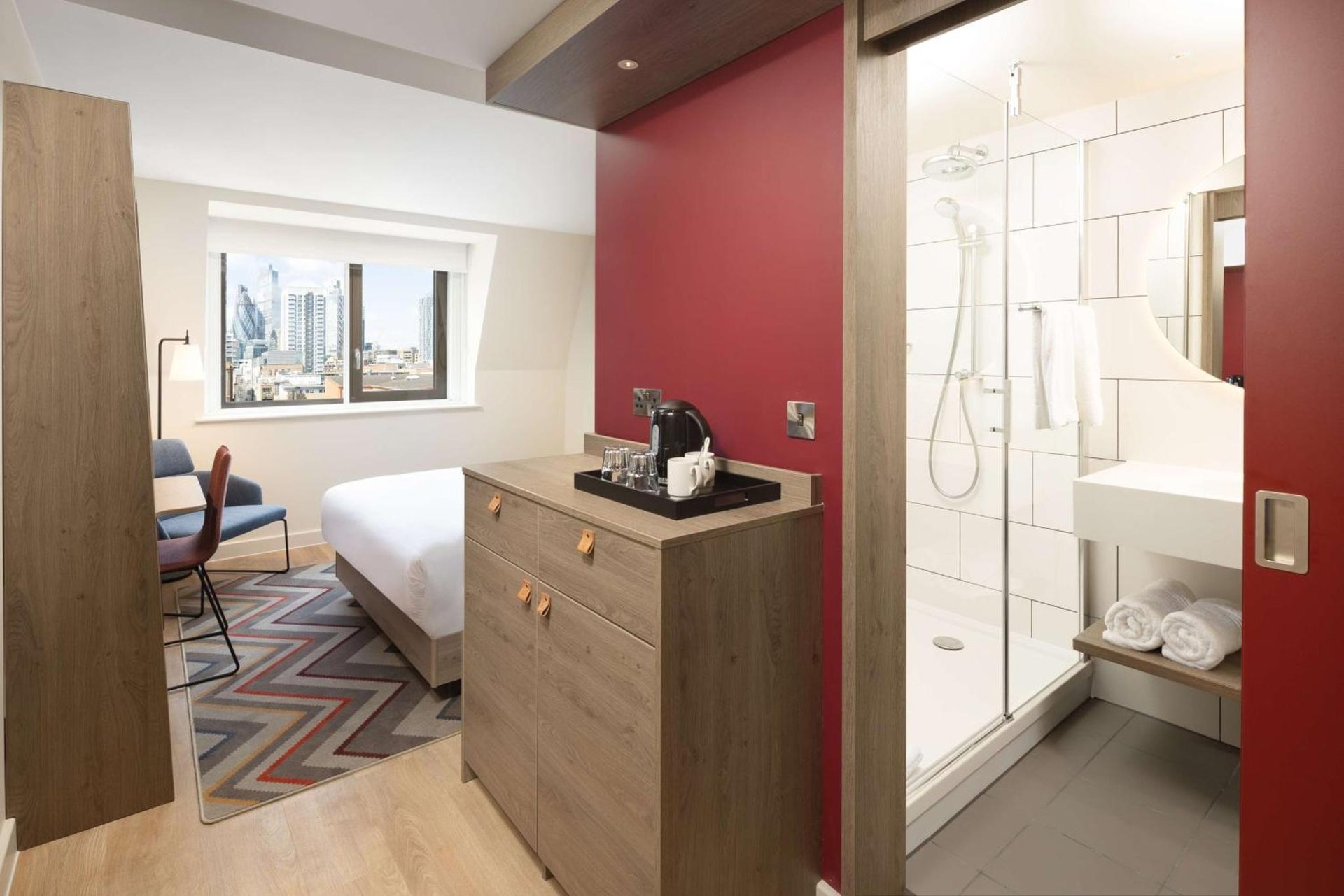 Hampton By Hilton London City photo 2