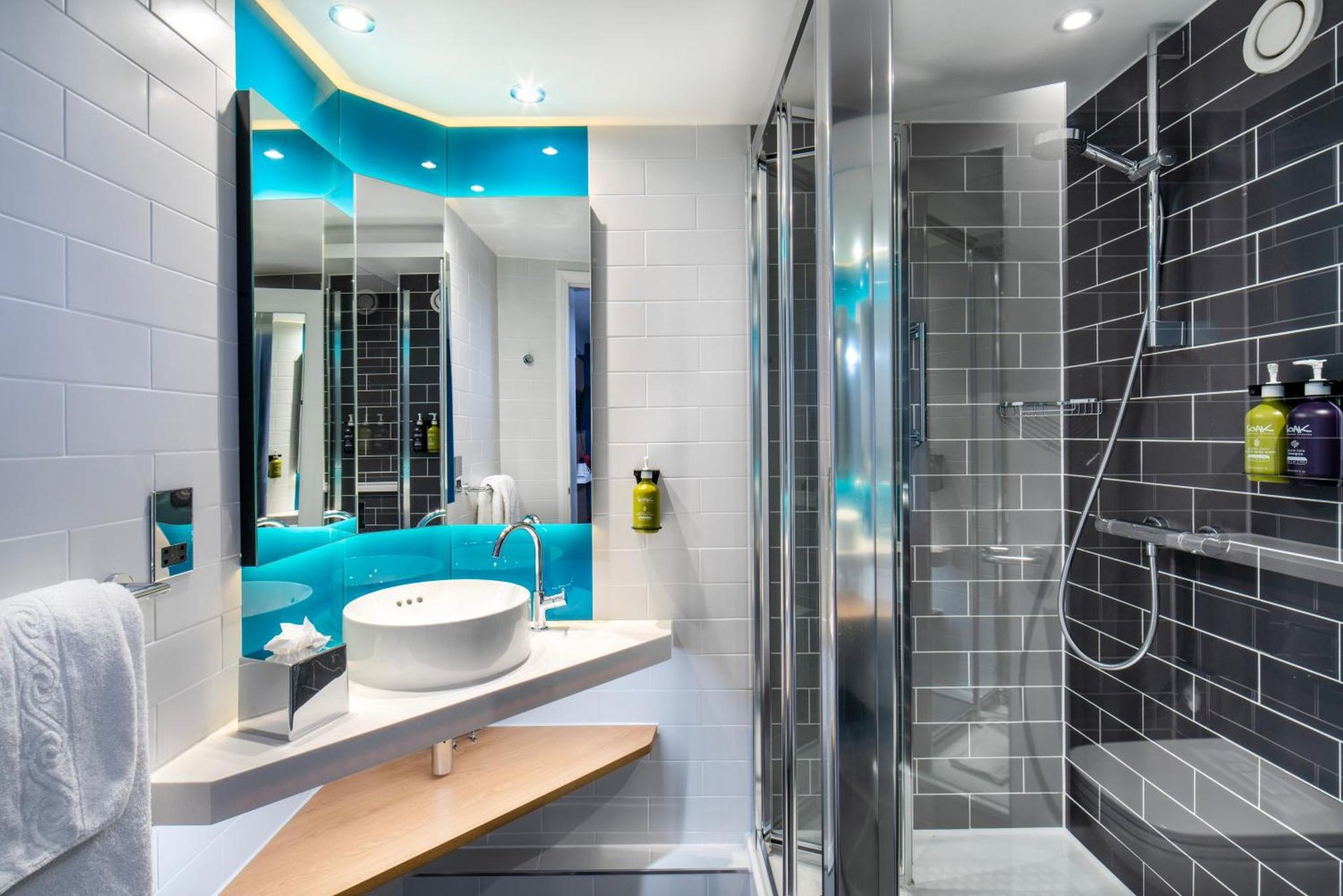Holiday Inn Express Southwark by IHG photo 3
