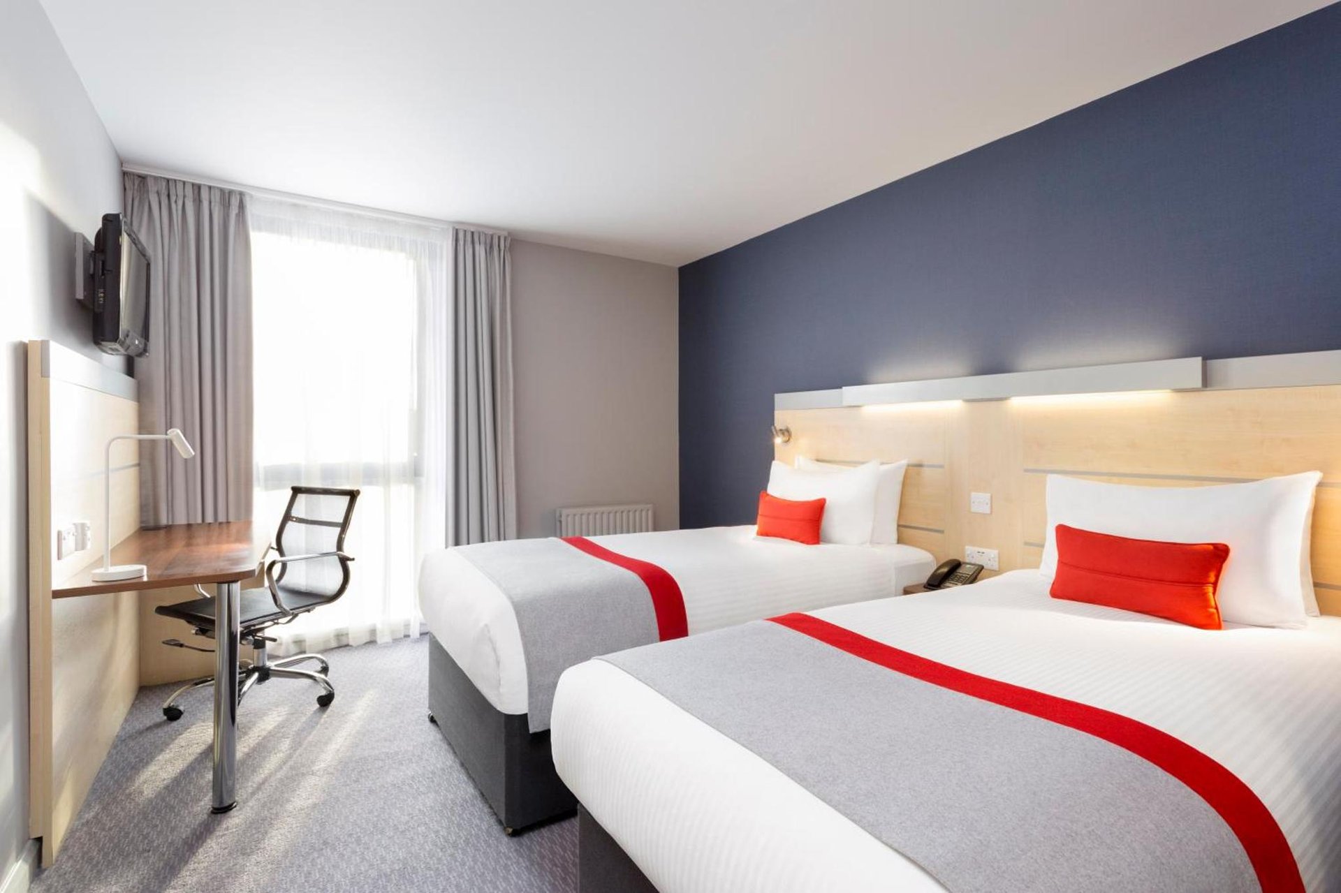 Holiday Inn Express Southwark by IHG photo 2