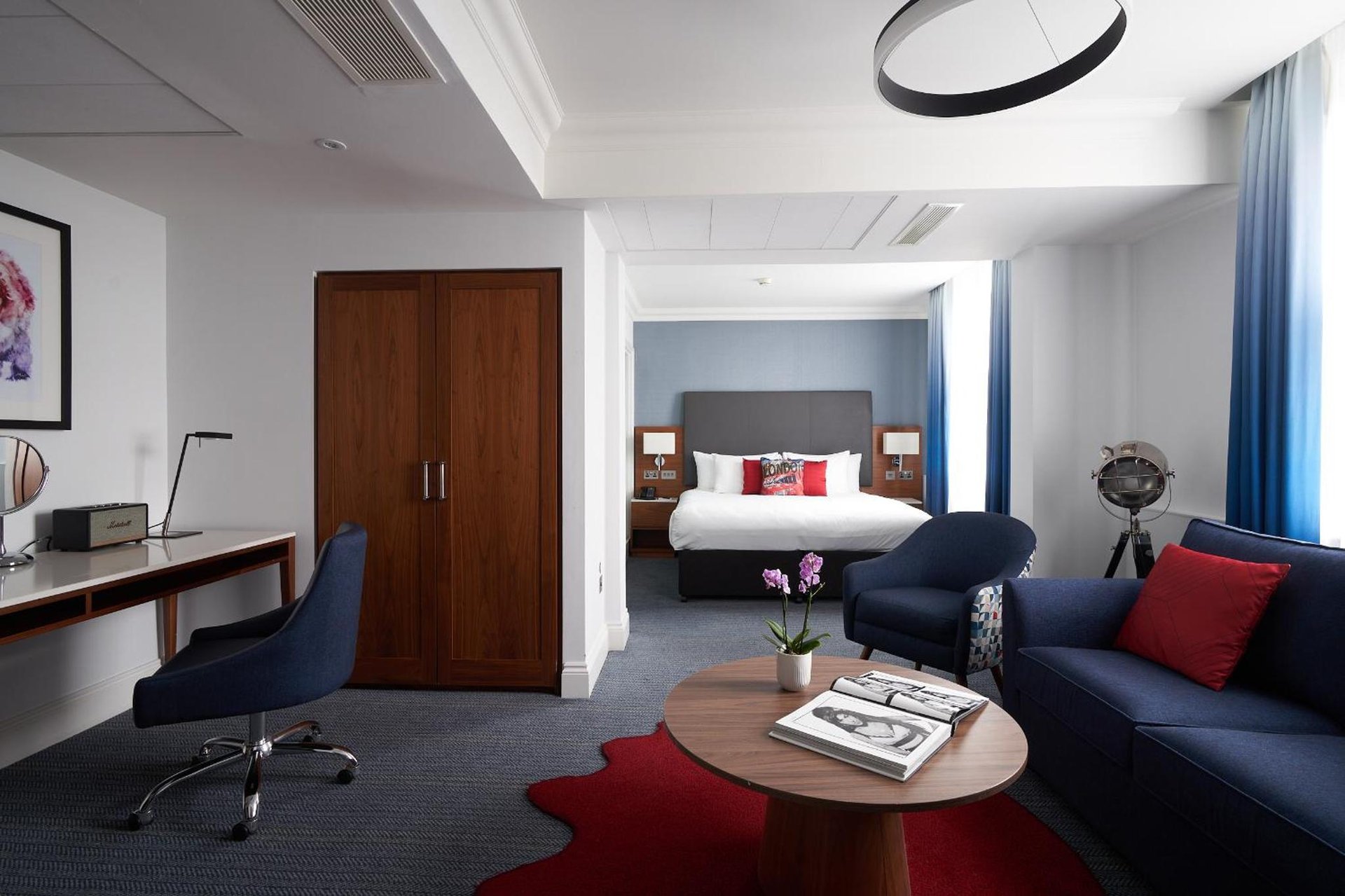 The Cumberland, London photo 3