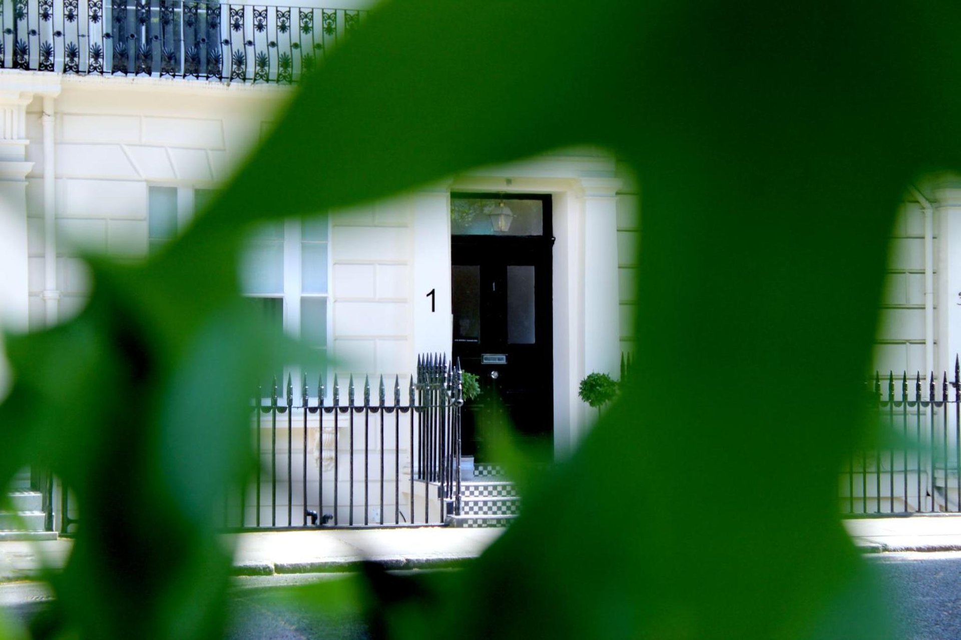 1 Craven Hill Gardens photo 2