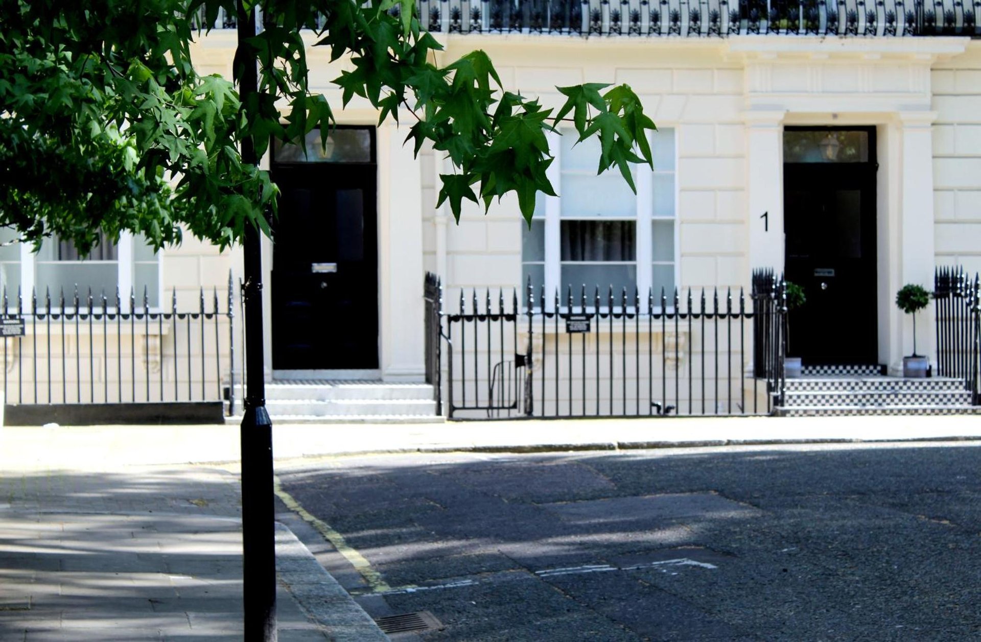 1 Craven Hill Gardens photo 1
