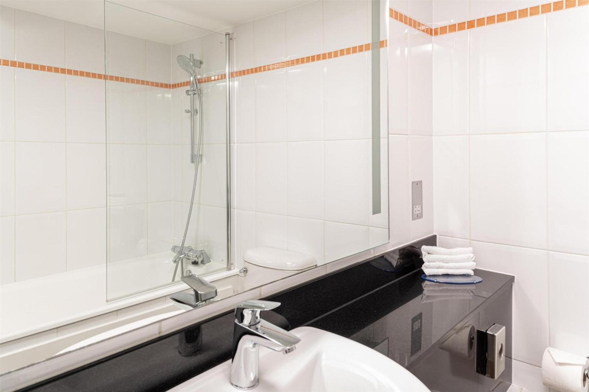 Hilton London Kensington Hotel photo 2